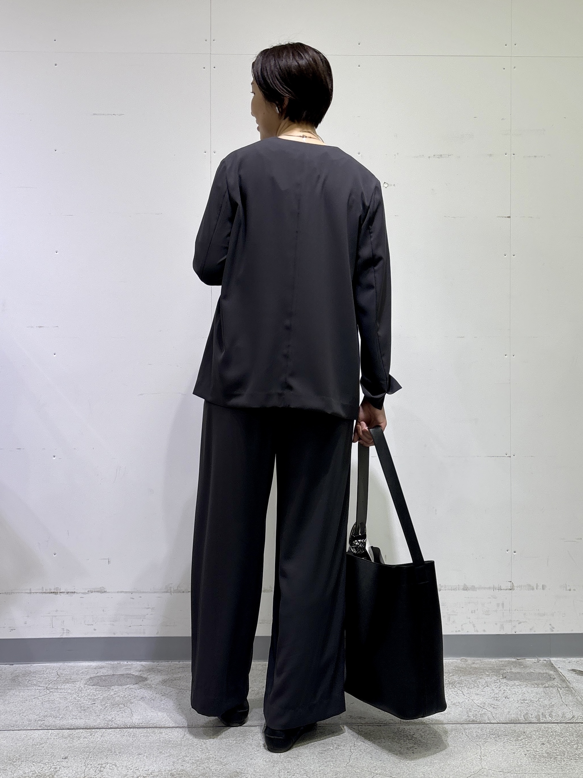 yuriさんの「INDIVI｜【UVケア／選べるグラフィック】スムースジャージTシャツ」を使ったコーディネート