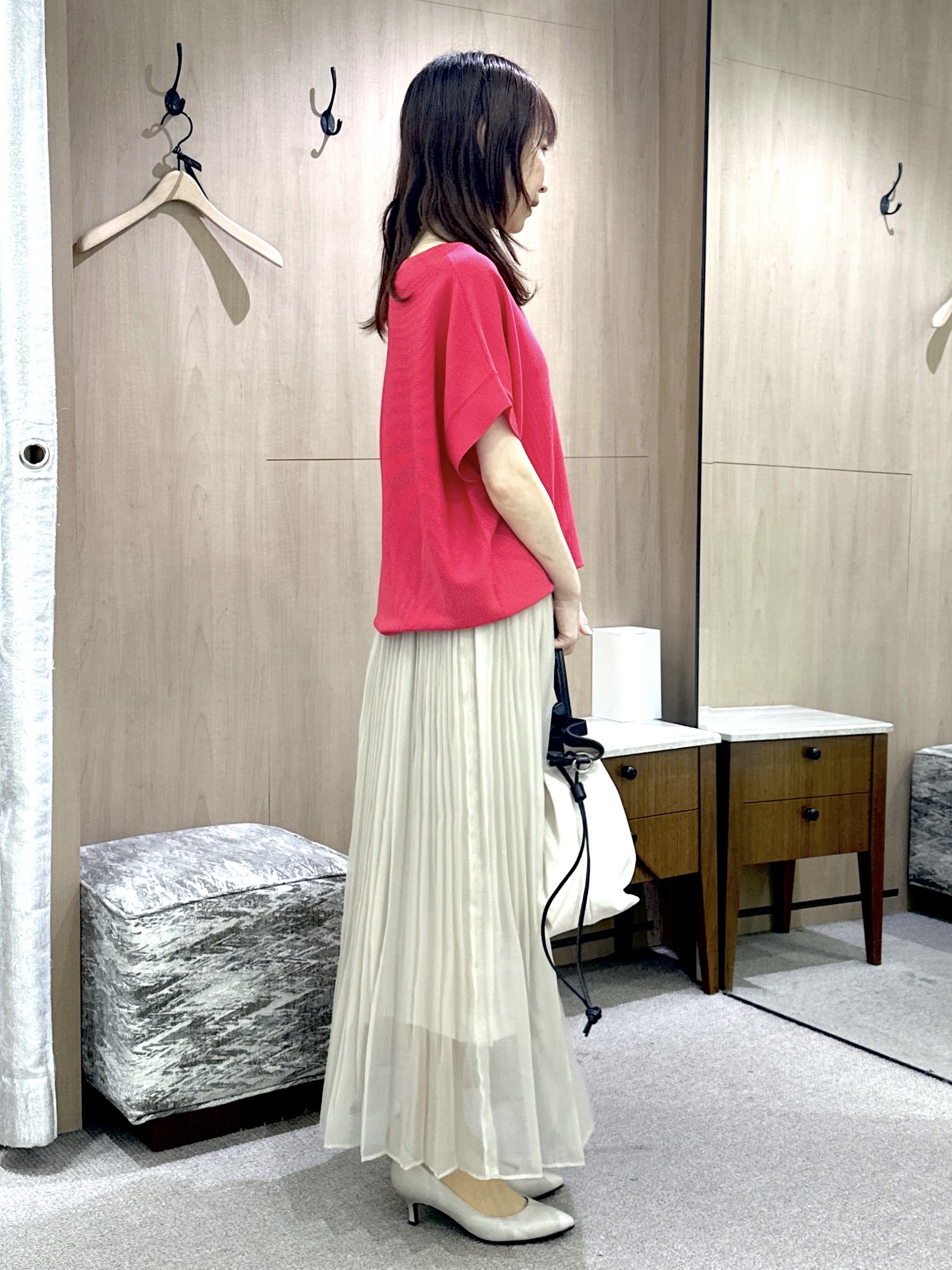 Miwaさんの「UNTITLED｜【11色展開/体型カバー】前後2WAYフレンチスリーブニット」を使ったコーディネート