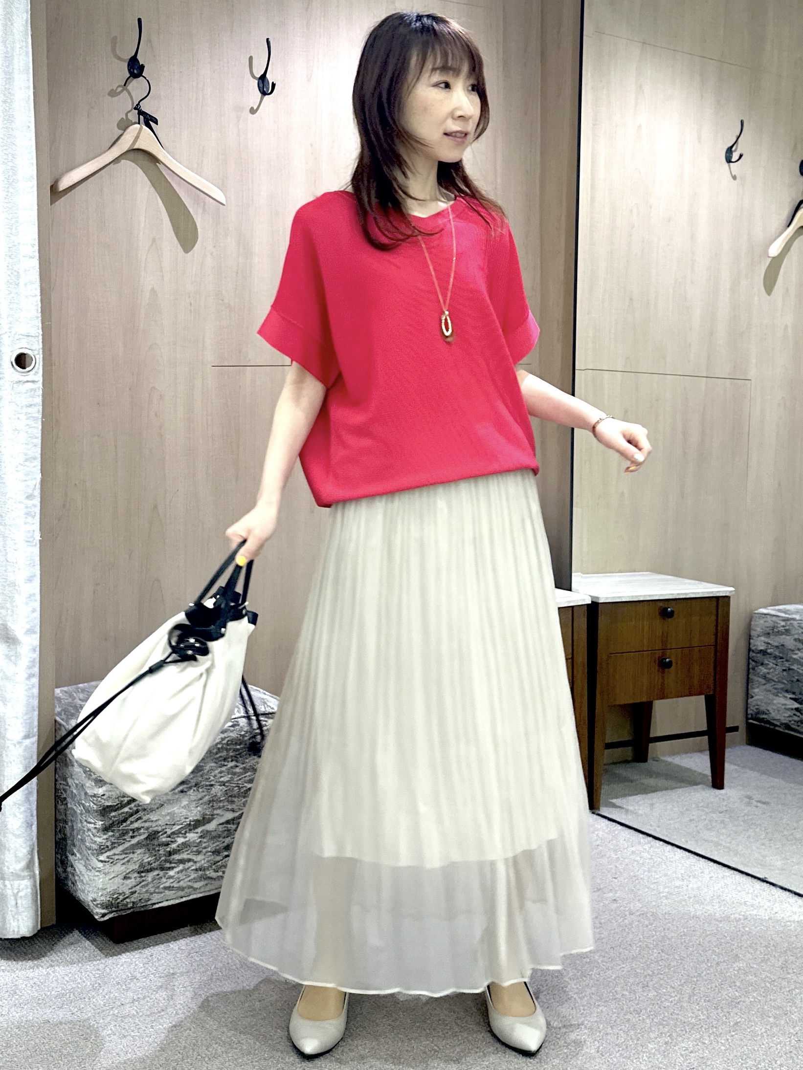Miwaさんの「UNTITLED｜【11色展開/体型カバー】前後2WAYフレンチスリーブニット」を使ったコーディネート