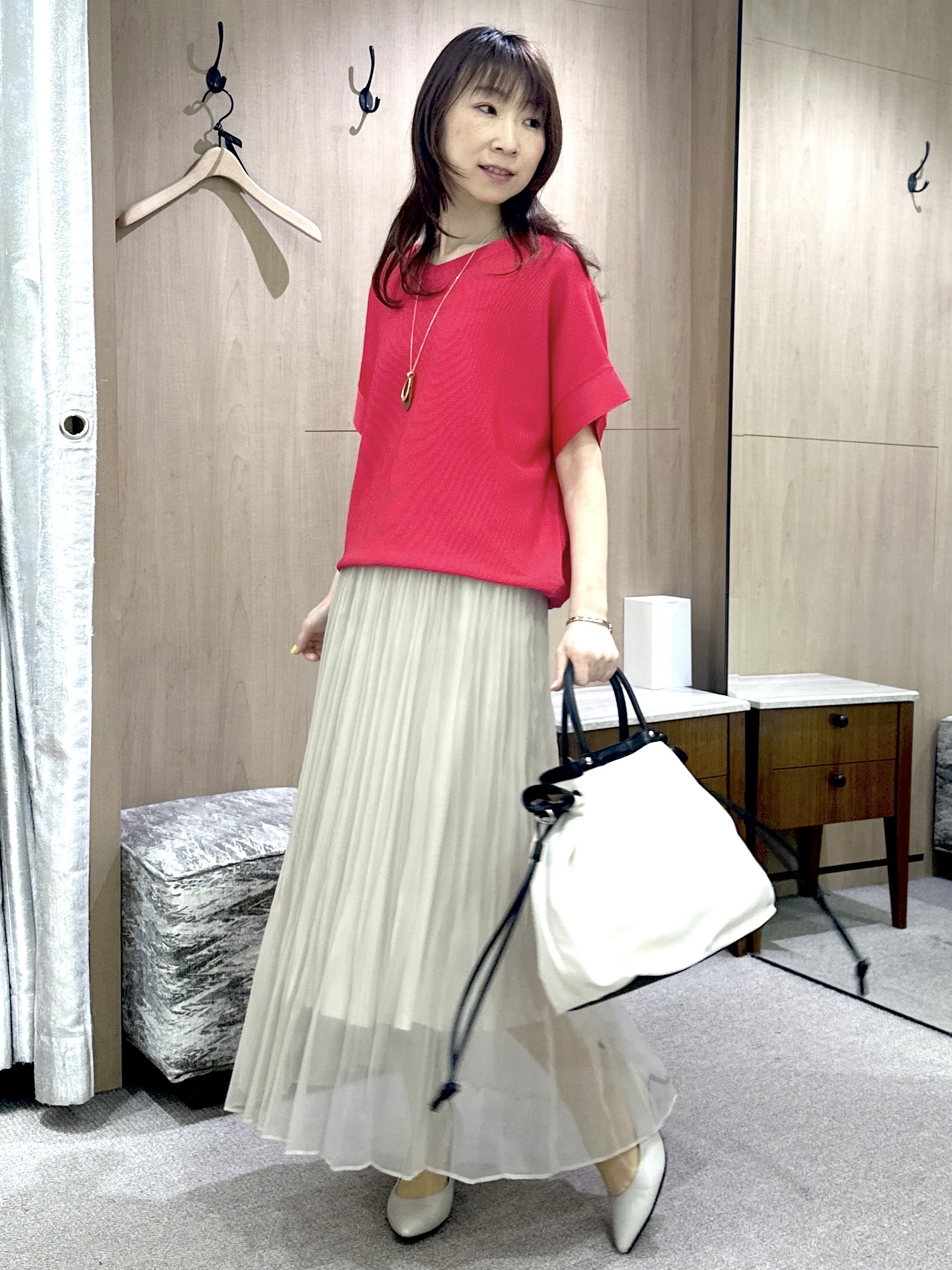 Miwaさんの「UNTITLED｜【11色展開/体型カバー】前後2WAYフレンチスリーブニット」を使ったコーディネート