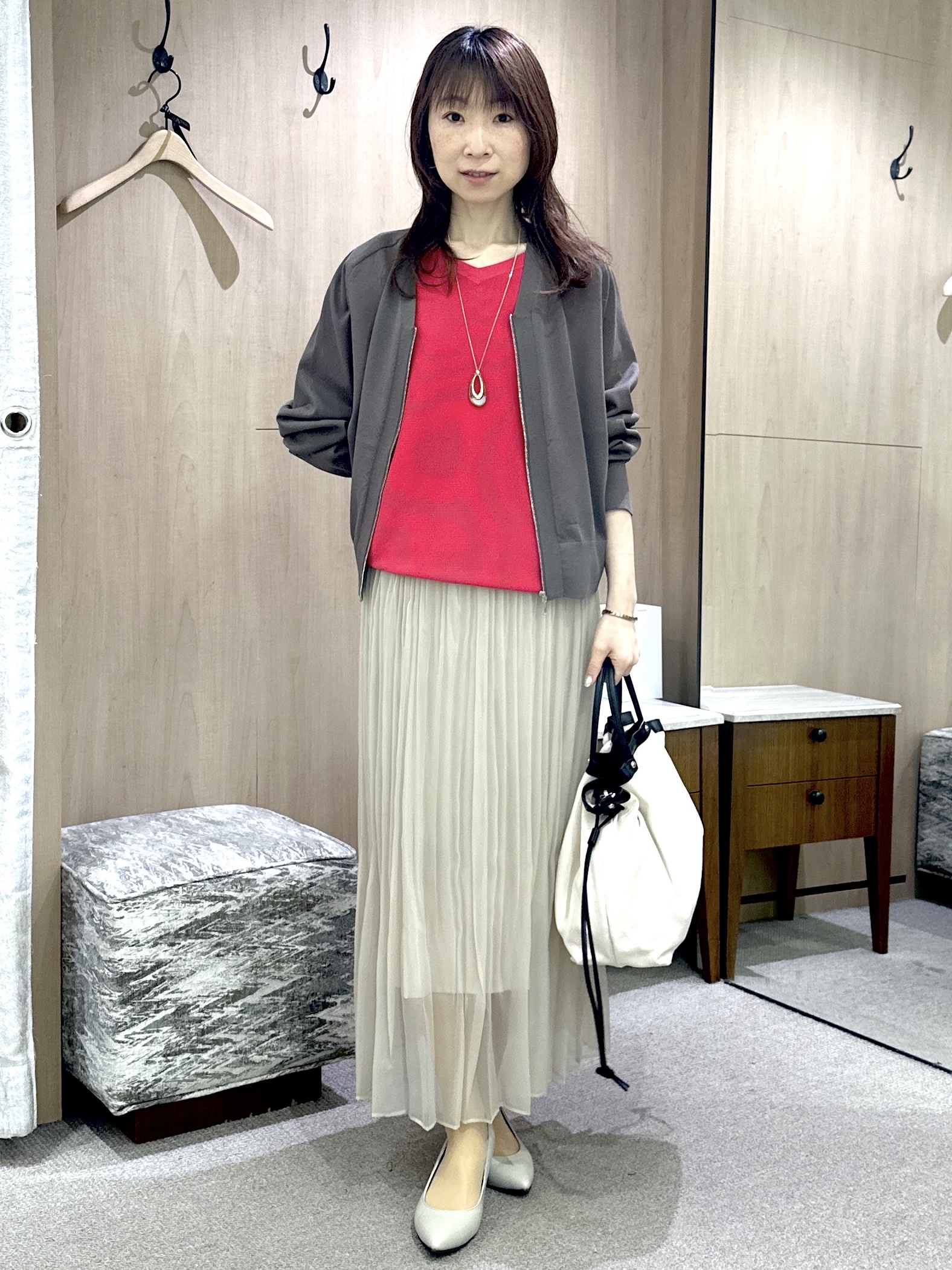 Miwaさんの「UNTITLED｜【11色展開/体型カバー】前後2WAYフレンチスリーブニット」を使ったコーディネート