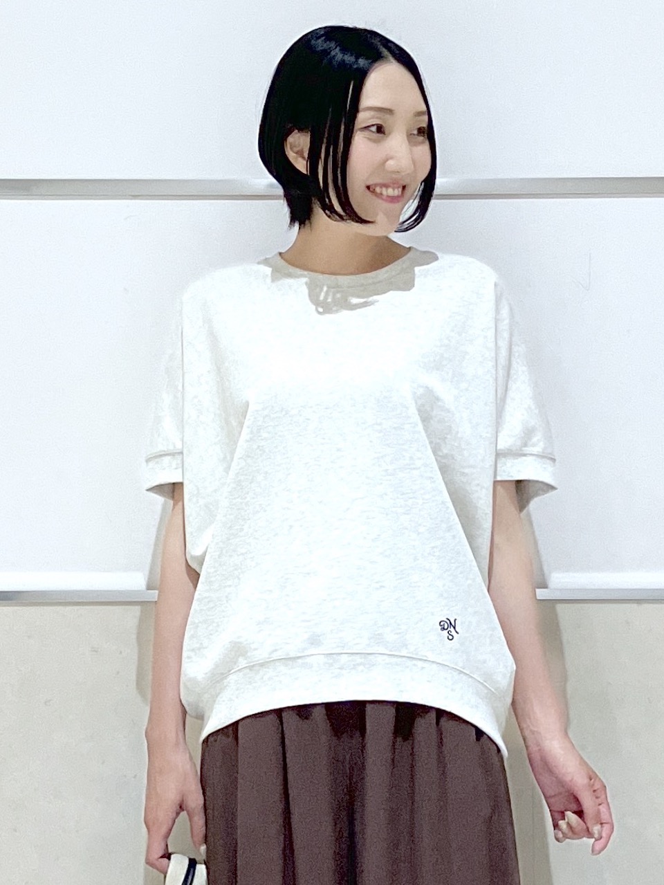 eriko さんの「Dessin｜【洗える】ミニ裏毛ドルマンスリーブプルオーバー」を使ったコーディネート