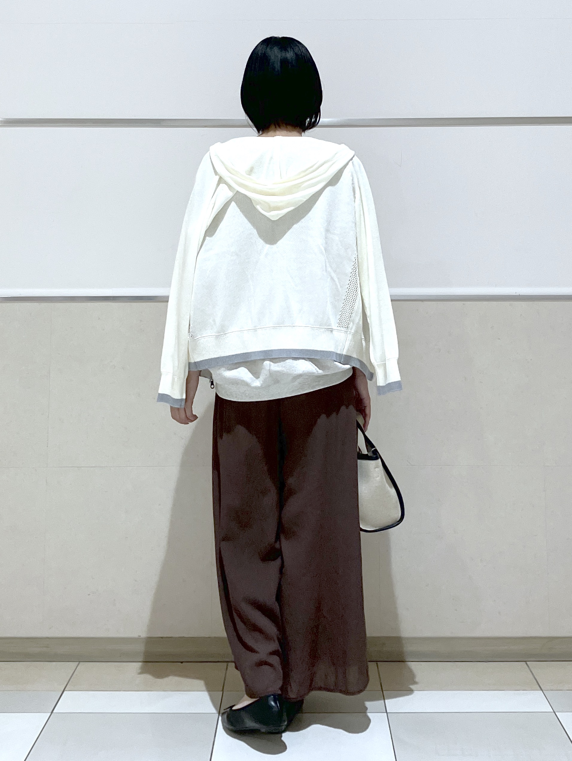 eriko さんの「Dessin｜【洗える】ミニ裏毛ドルマンスリーブプルオーバー」を使ったコーディネート