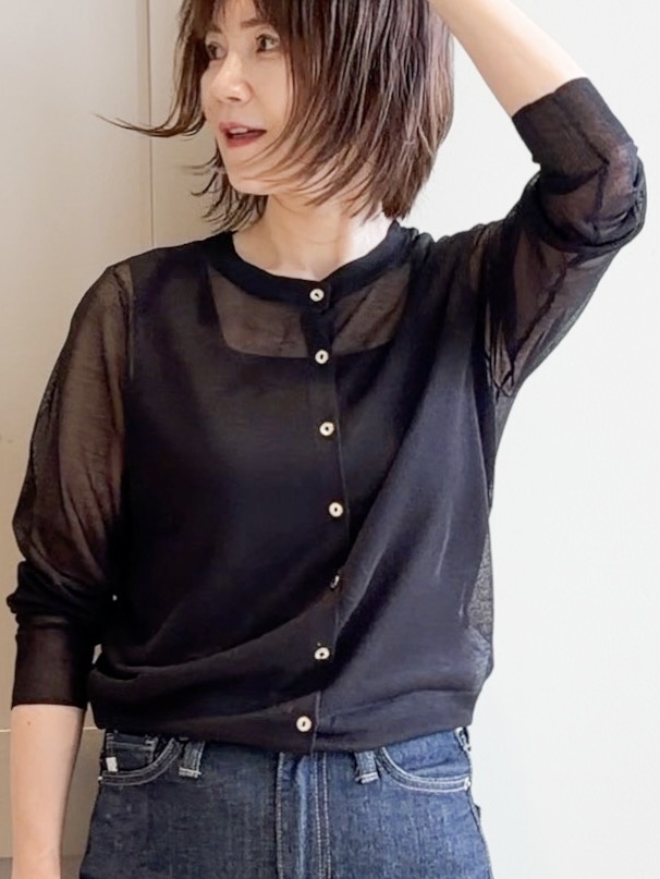 yamakoさんの「grove｜高評価！【洗える/名品】大人の透け感、シアーカーディガン」を使ったコーディネート