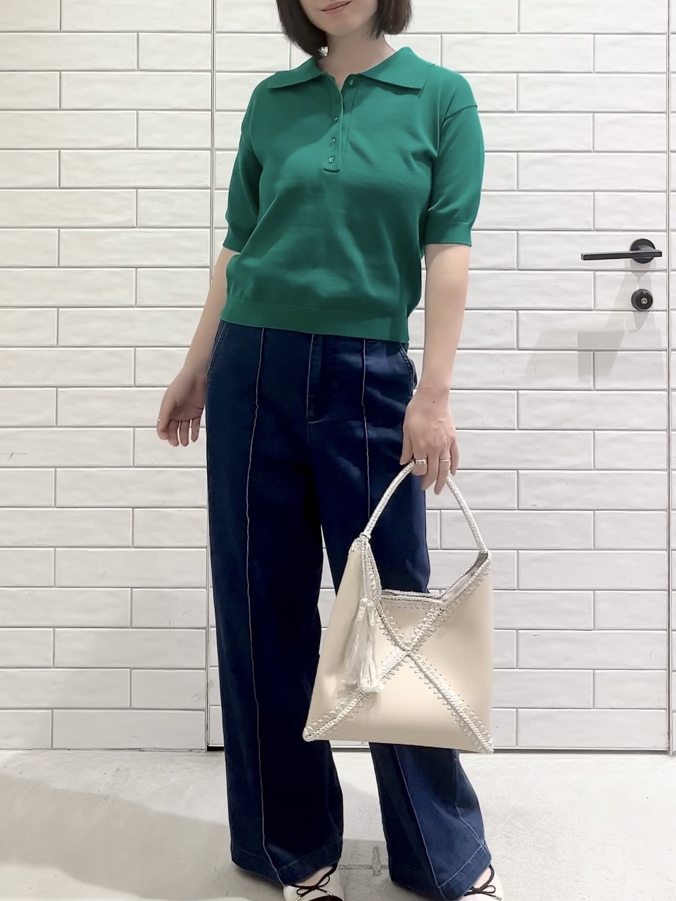 しおりさんの「OPAQUE.CLIP｜ビッグポロ衿ニット【洗濯機OK】」を使ったコーディネート