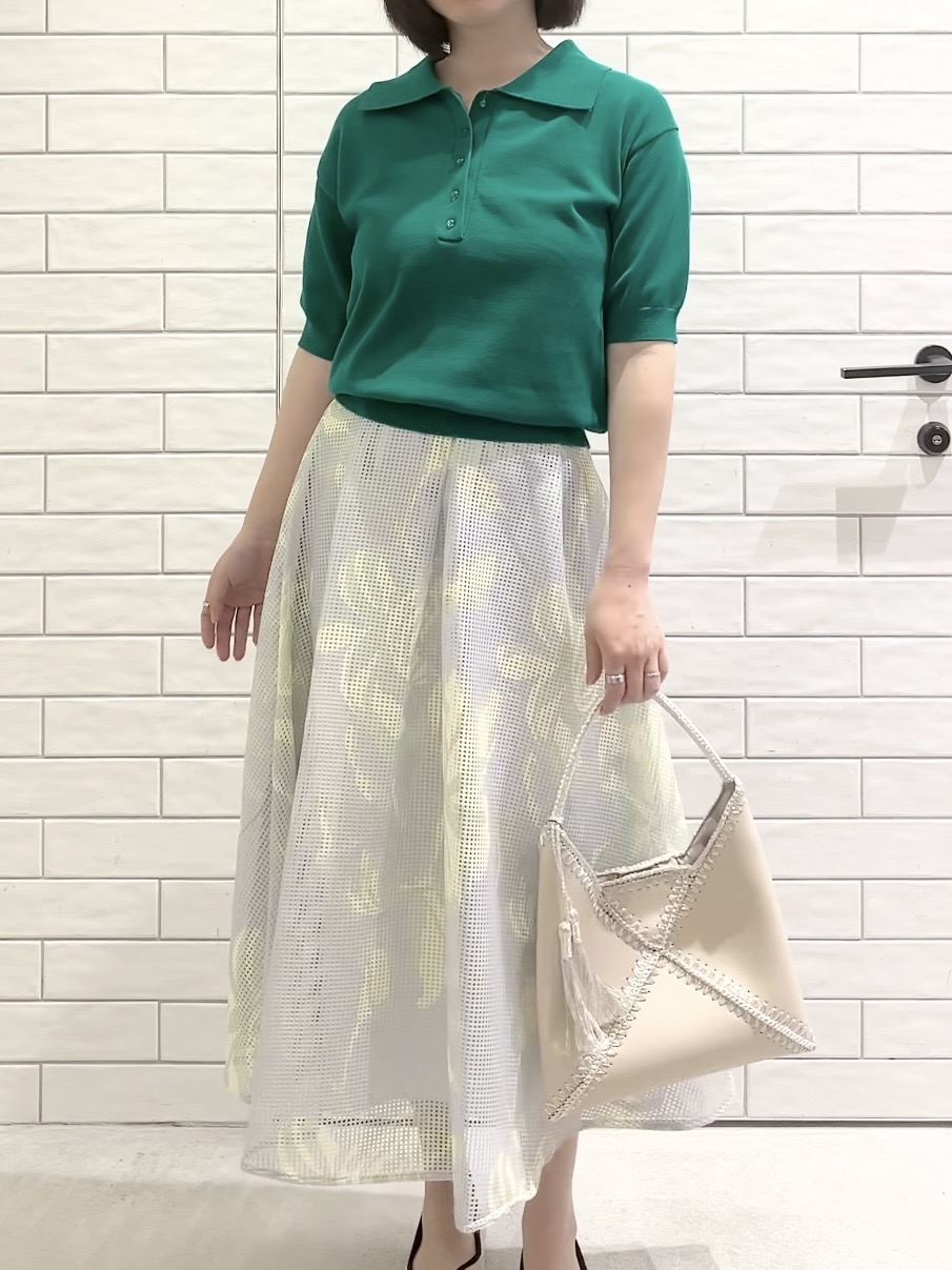しおりさんの「OPAQUE.CLIP｜ビッグポロ衿ニット【洗濯機OK】」を使ったコーディネート