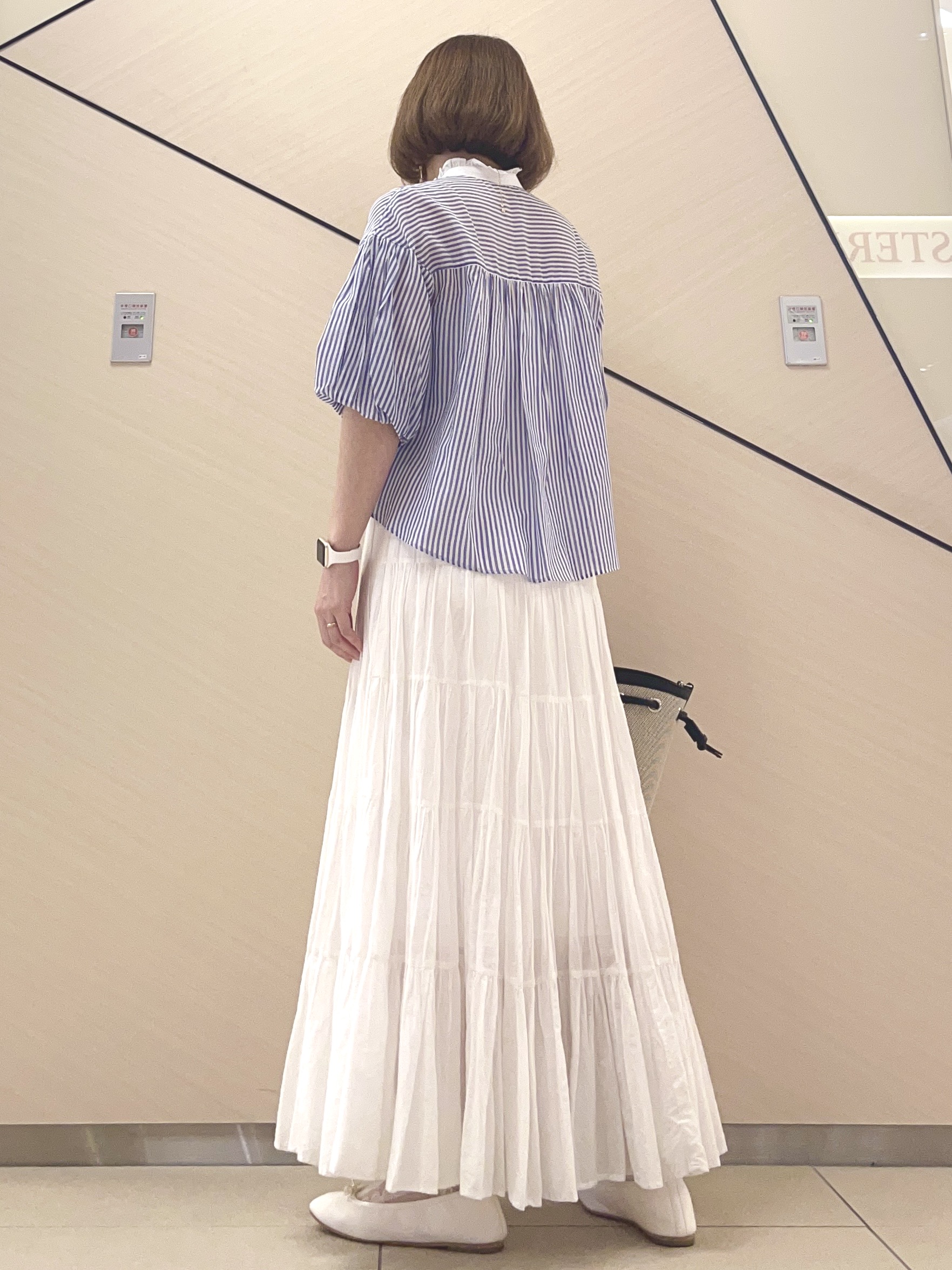 yahataさんの「DRESSTERIOR｜◆【otonaMUSE5月号掲載/ウォッシャブル】ロンドンストライプクレリックブラウス」を使ったコーディネート