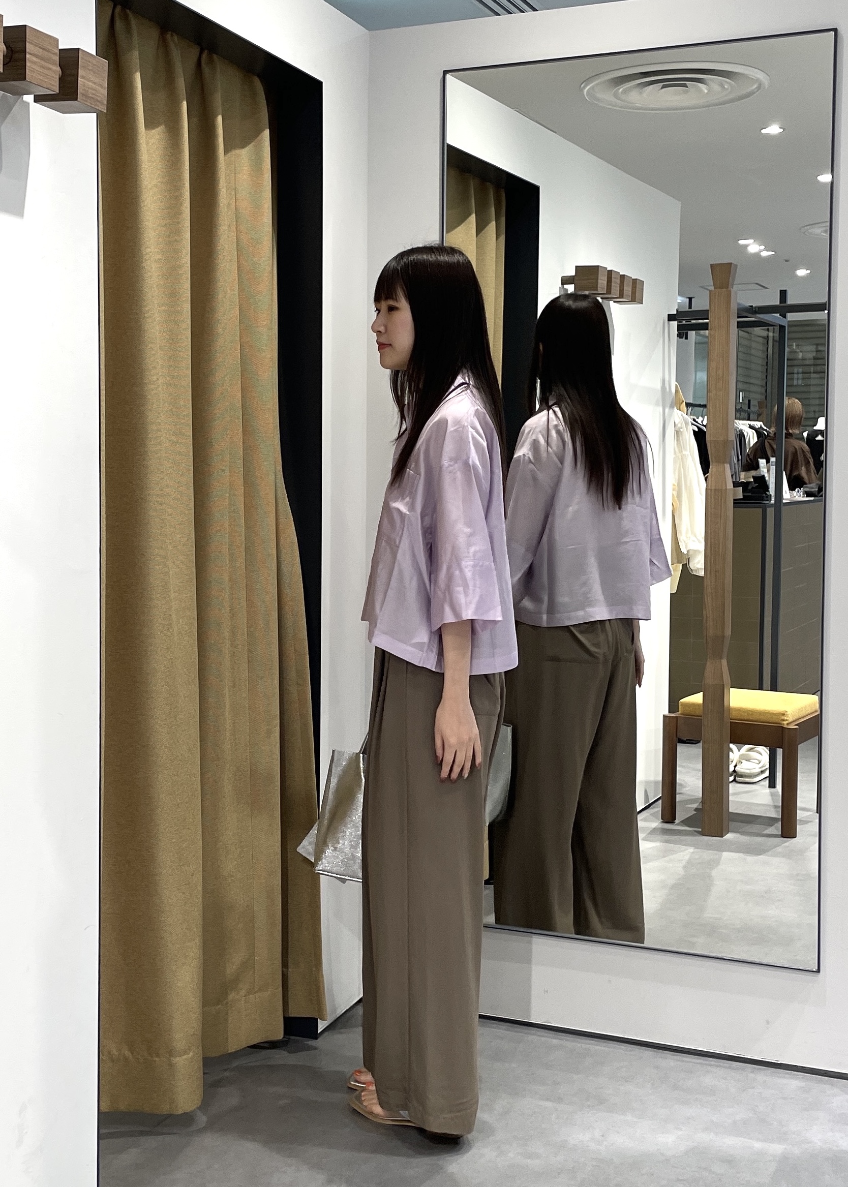 Renoさんの「INDIVI｜ボックスシルエットシアーシャツ【接触冷感】」を使ったコーディネート