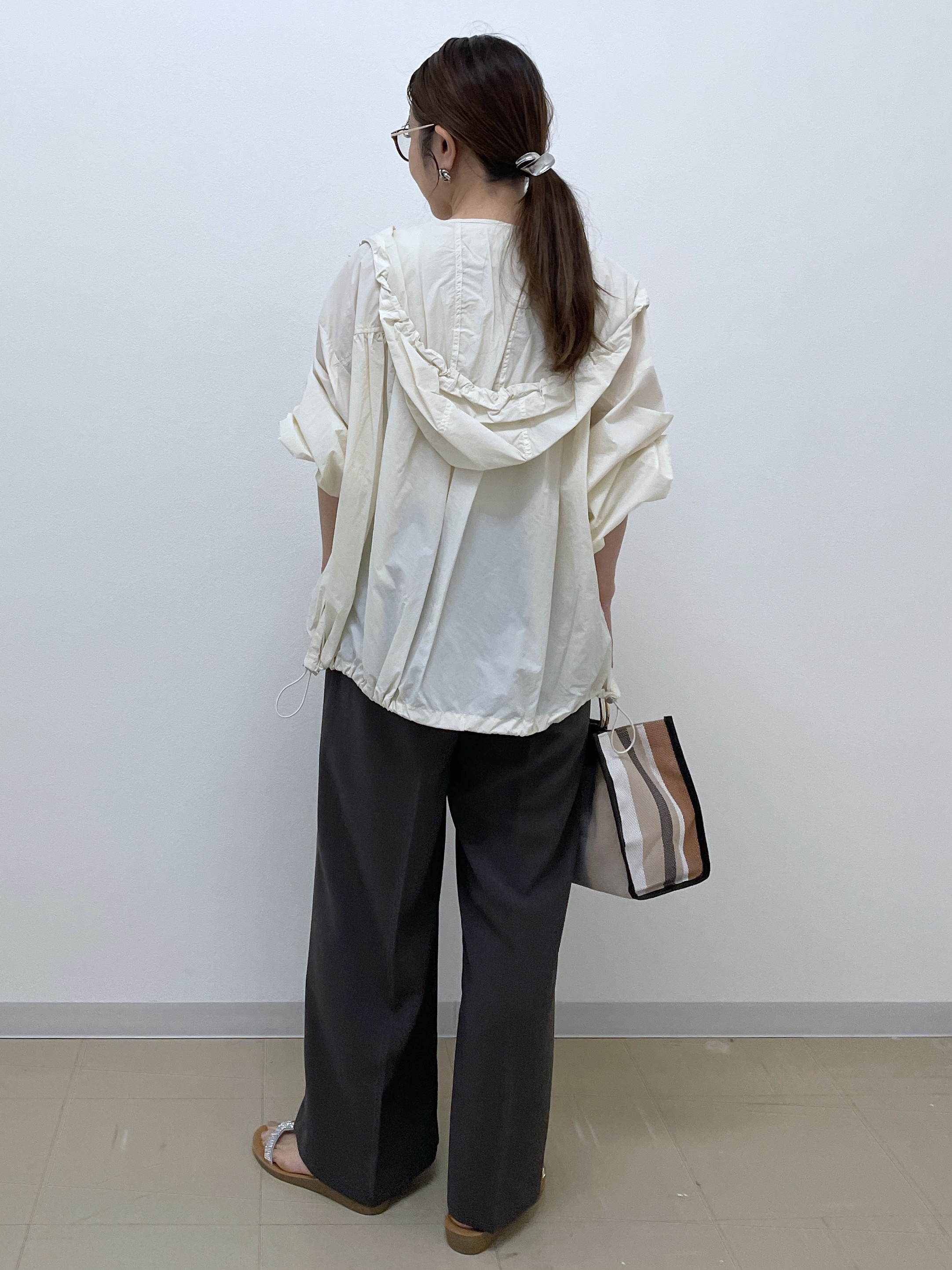 Akiさんの「OPAQUE.CLIP｜【UV／撥水】ライトフーディブルゾン《洗濯機OK》」を使ったコーディネート