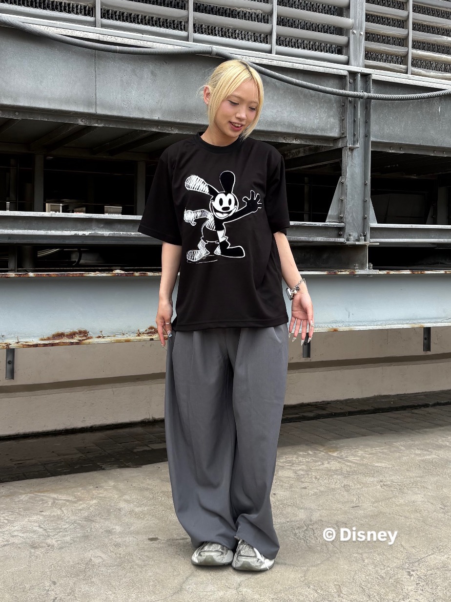 あおいさんの「tk.TAKEO KIKUCHI｜Disney capsule collection Tシャツ」を使ったコーディネート