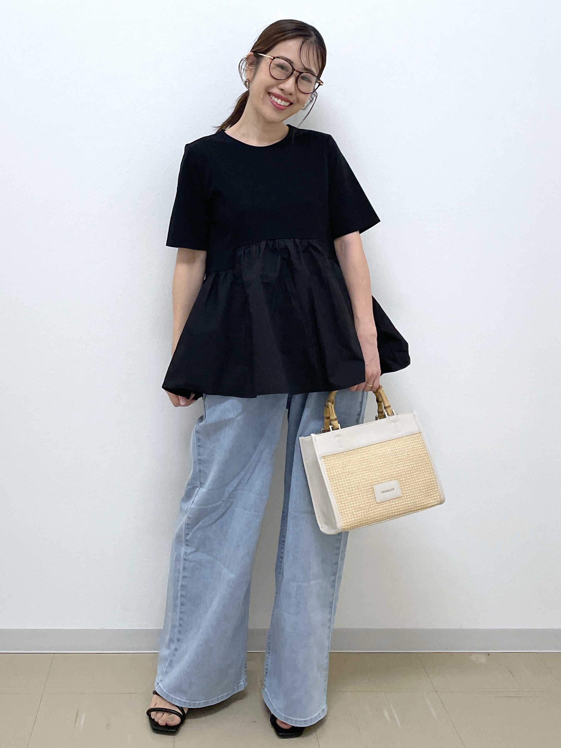 Akiさんの「OPAQUE.CLIP｜ペプラムドッキングカットソー【洗濯機OK】」を使ったコーディネート