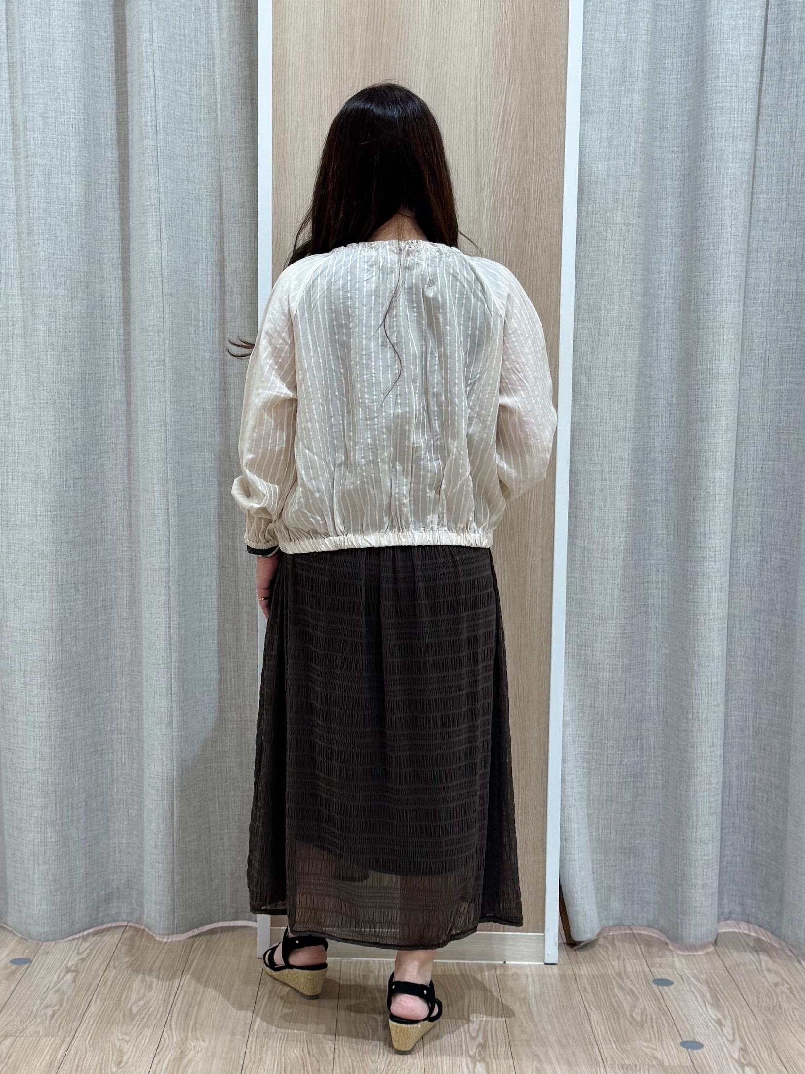 sachiさんの「grove｜気温調整にも◎ブラウス感覚で羽織れるシアーブルゾン」を使ったコーディネート