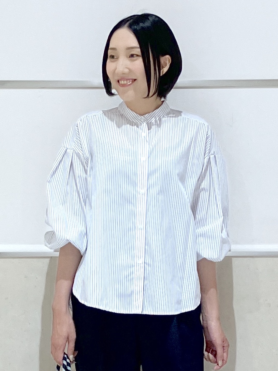 eriko さんの「Dessin｜【洗える】バルーンスリーブバンドカラーシャツ」を使ったコーディネート
