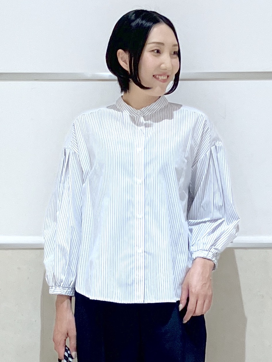 eriko さんの「Dessin｜【洗える】バルーンスリーブバンドカラーシャツ」を使ったコーディネート