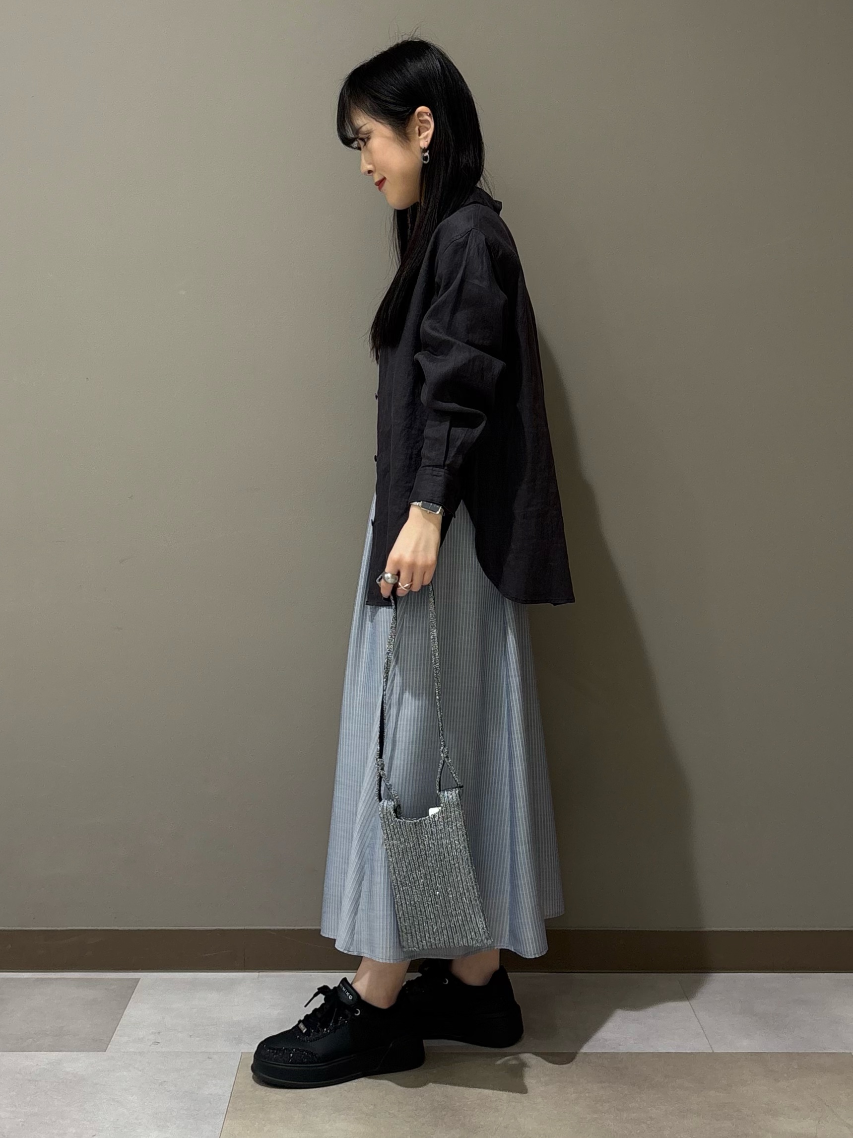 KEIKOさんの「INDIVI｜【接触冷感／2WAY】カシュクールリネンシャツ」を使ったコーディネート