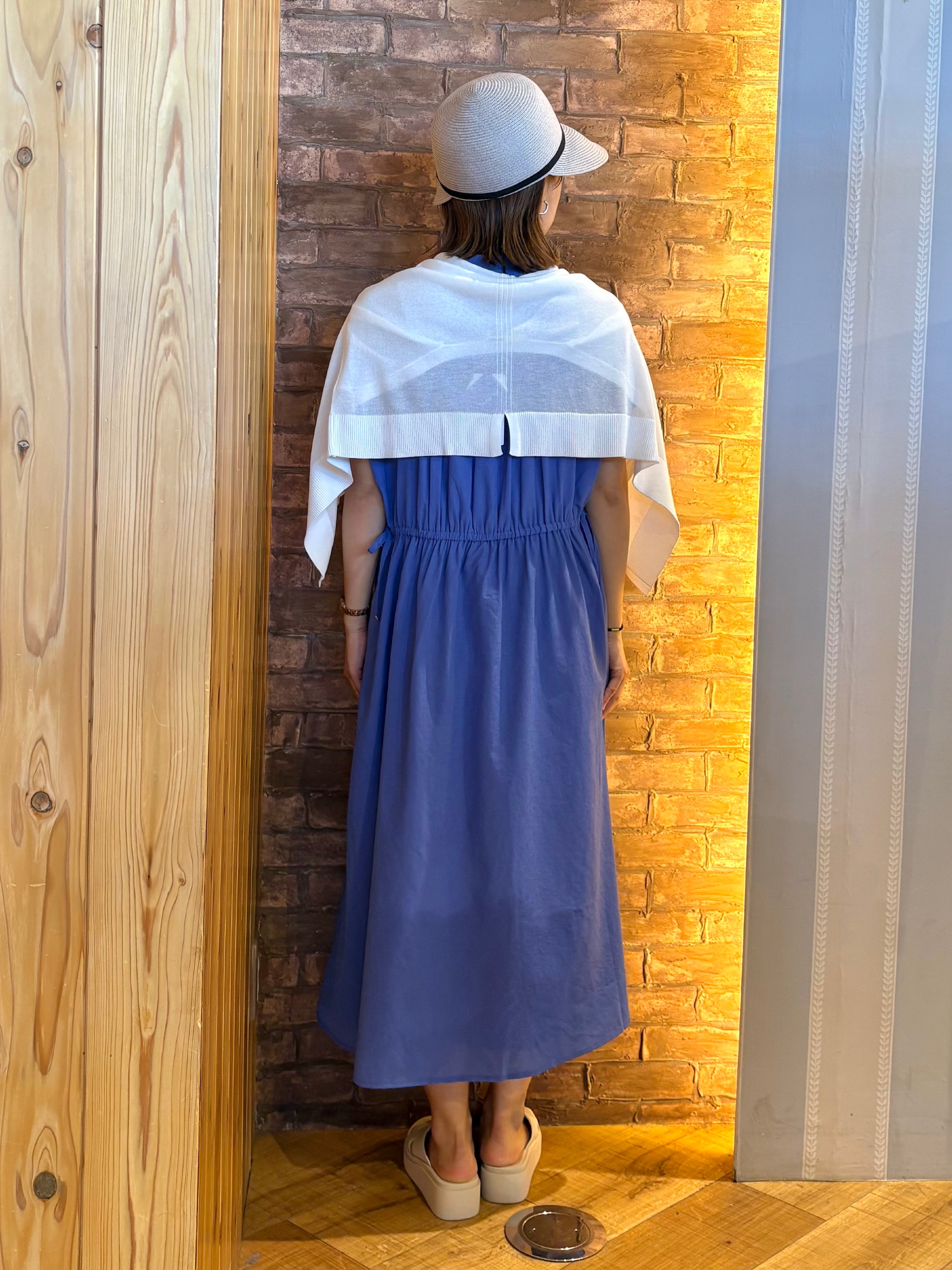 mieさんの「SHOO･LA･RUE｜【洗濯機可/S-LL】オンにもオフにも マルチに使えるボタンレスカーディガン」を使ったコーディネート