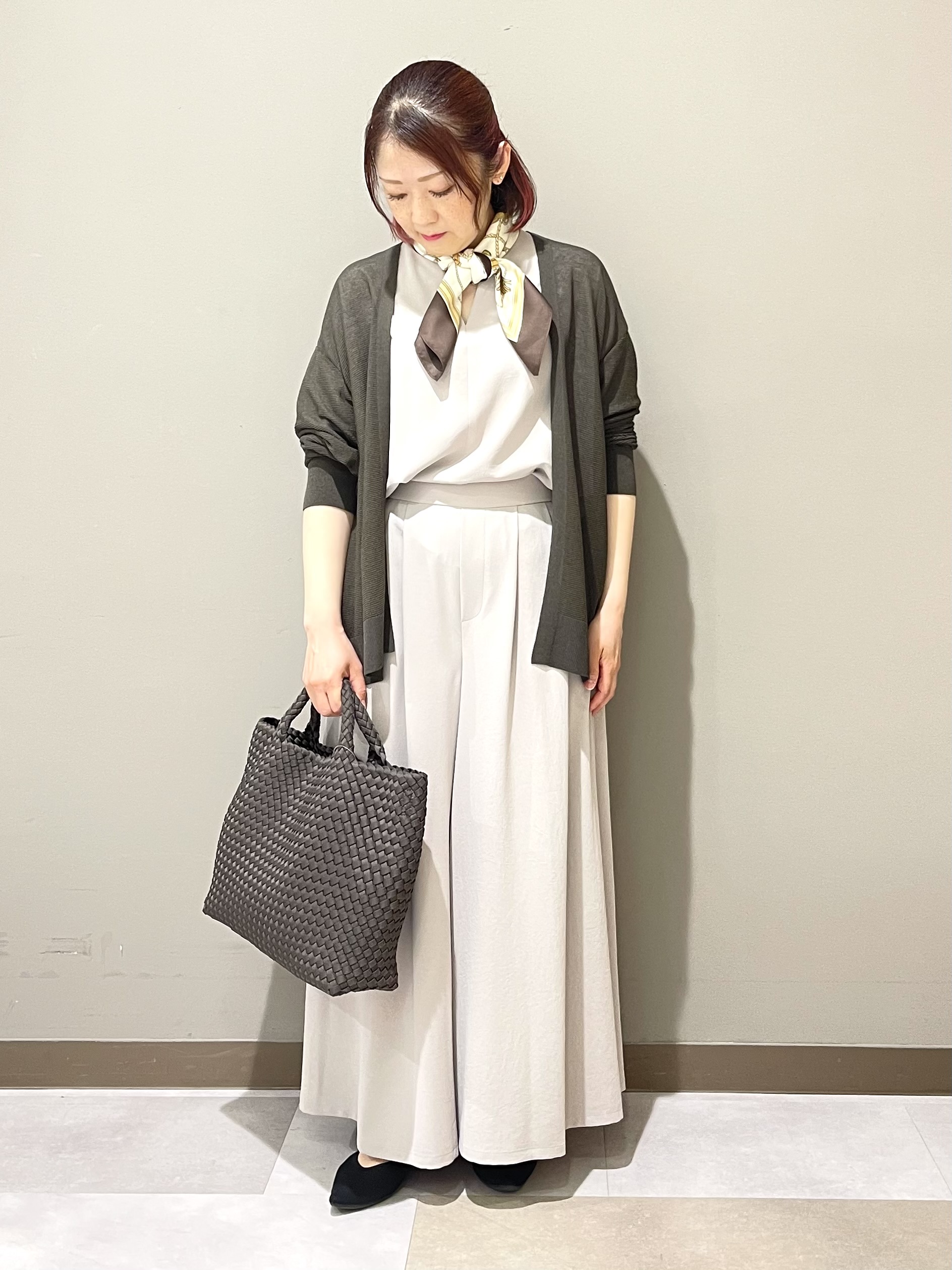 Tomoさんの「UNTITLED｜【日除け・冷房対策に】コットンリネンカーディガン」を使ったコーディネート