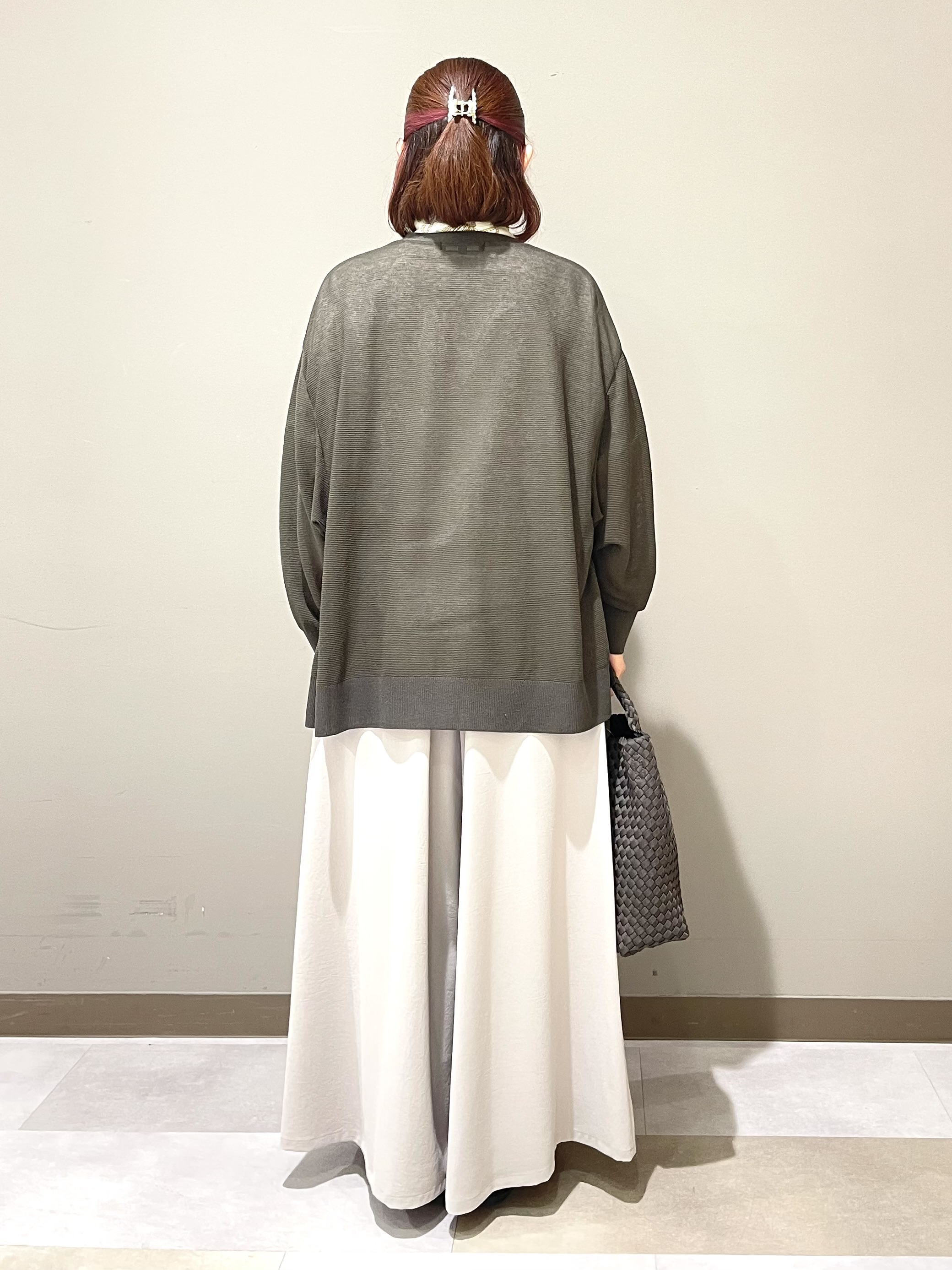 Tomoさんの「UNTITLED｜【日除け・冷房対策に】コットンリネンカーディガン」を使ったコーディネート