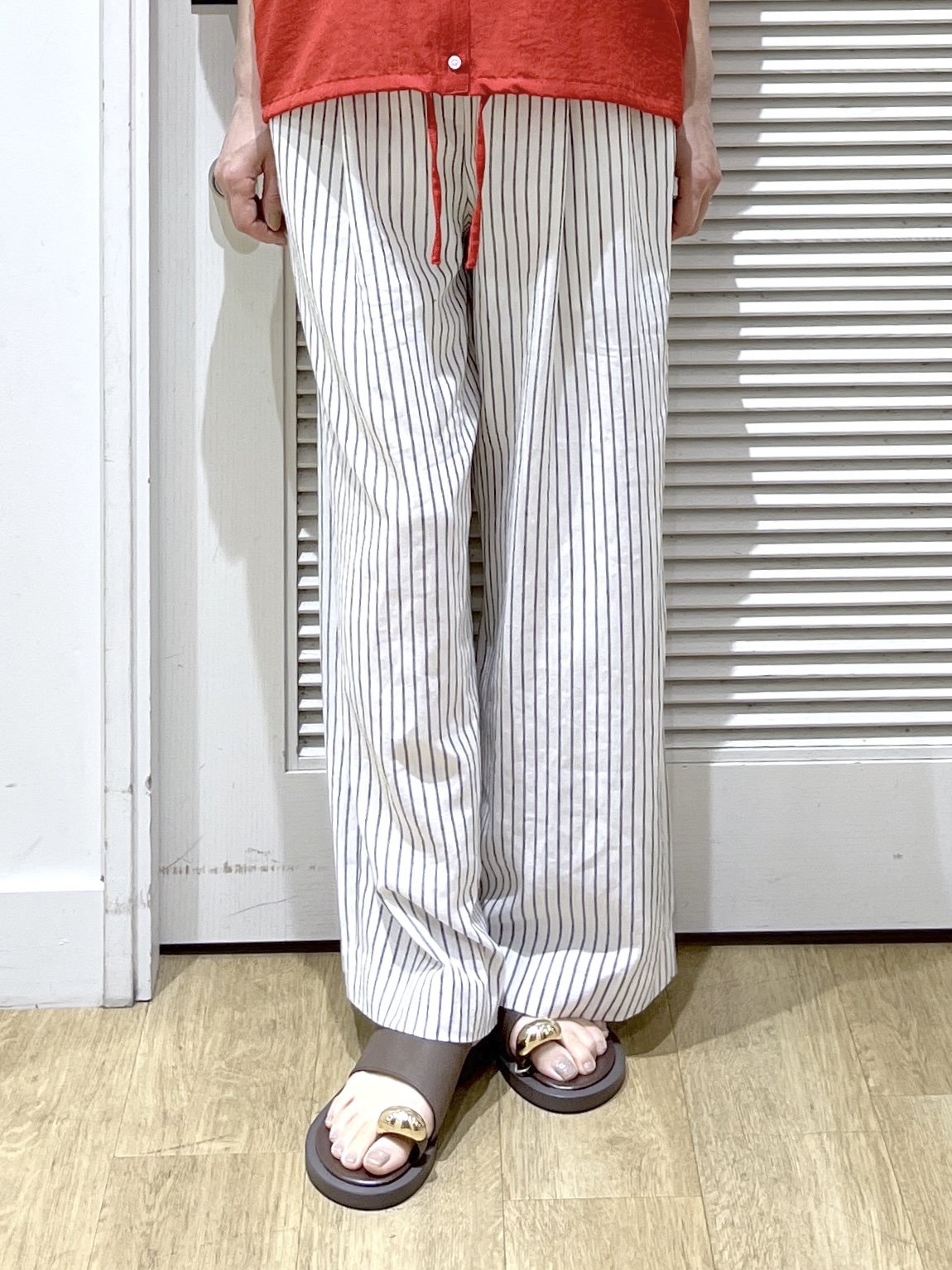 Miyazakiさんの「Dessin｜【セットアップ可/ウエストゴム】リネンブレンドワイドパンツ」を使ったコーディネート