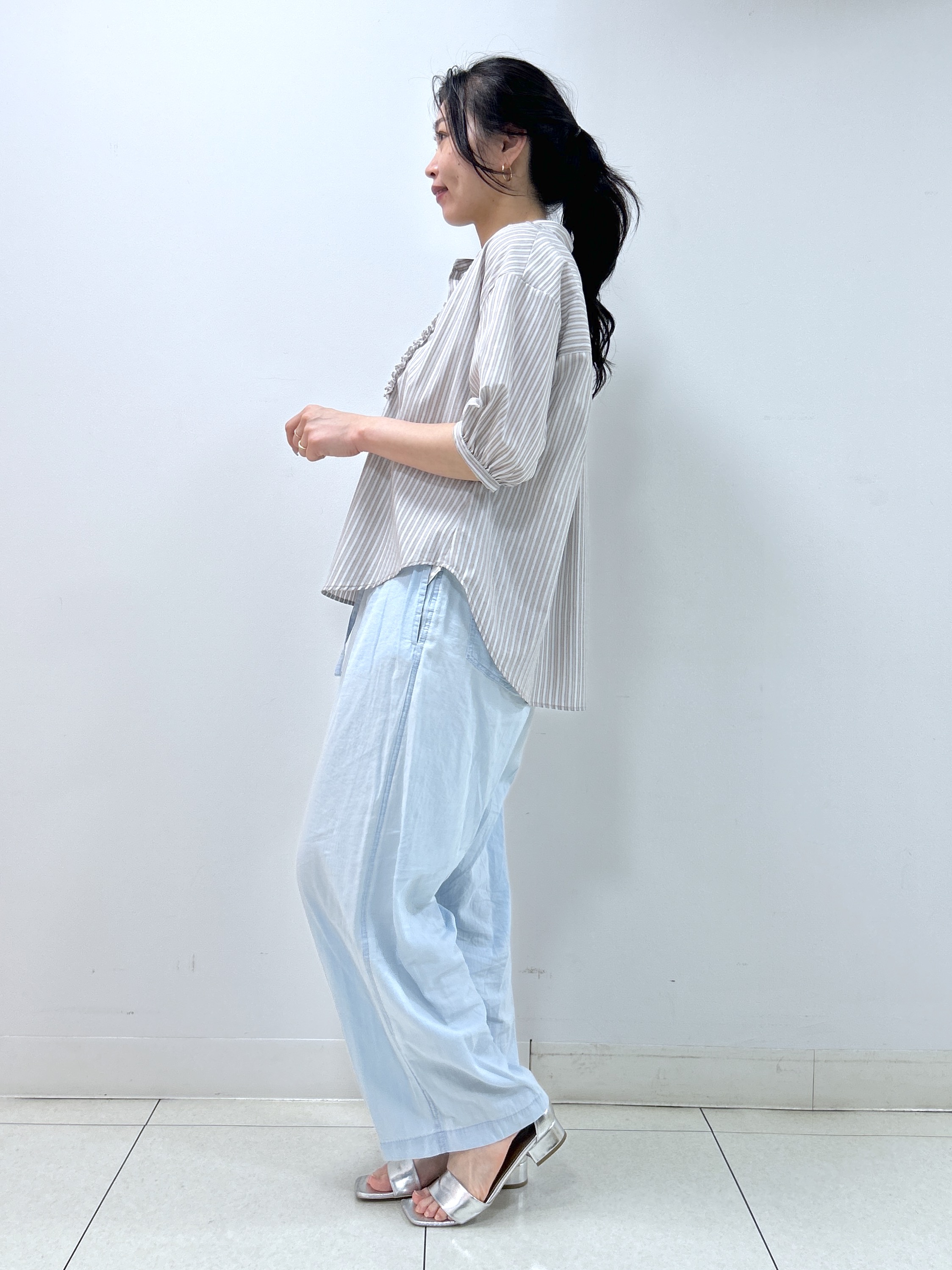 Kaiさんの「Dessin｜【セットアップ可/ウエストゴム】3.8オンスシアーデニムパンツ」を使ったコーディネート