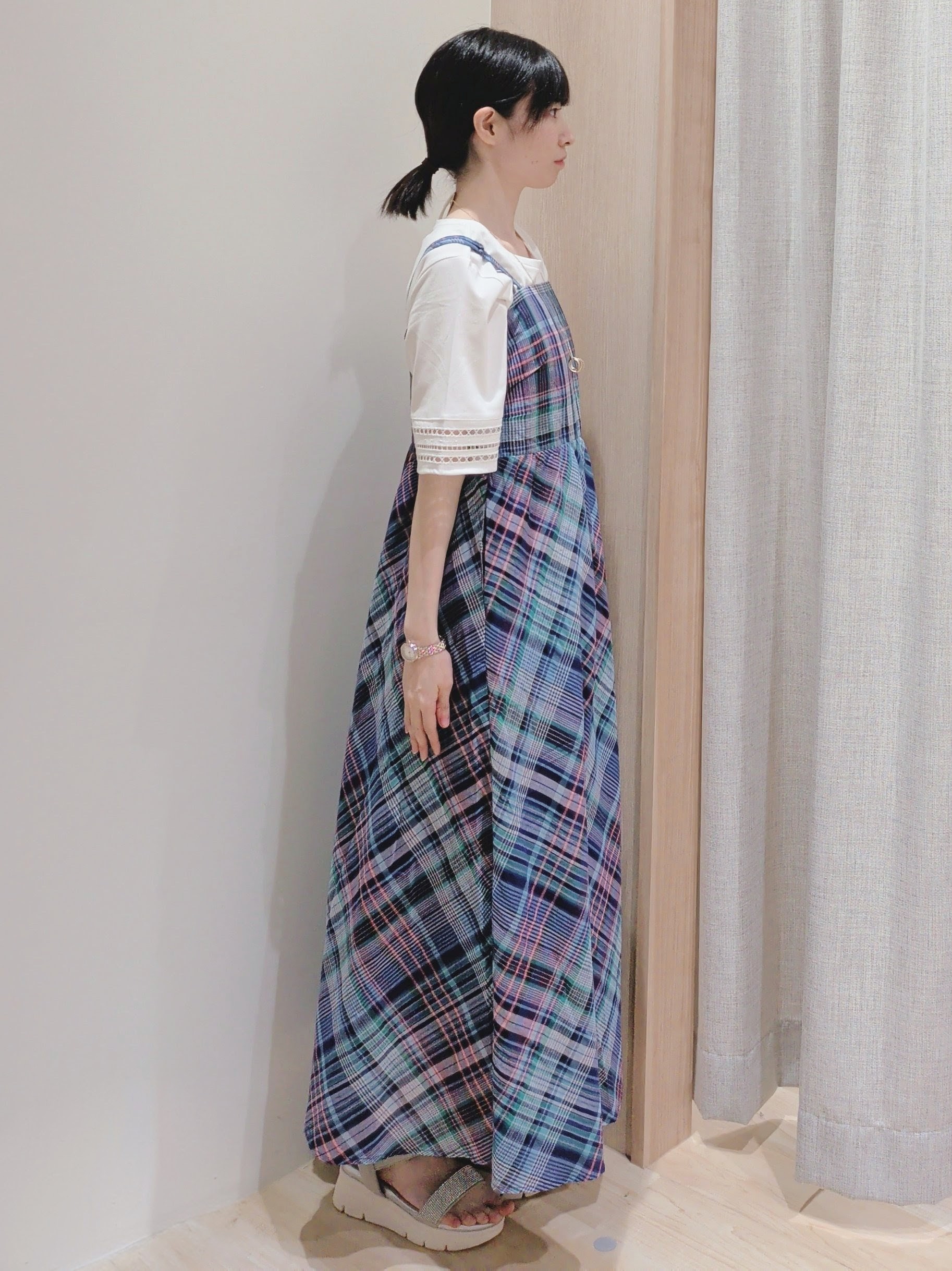 Yuiさんの「grove｜【二の腕カバー/UV】袖口透かし刺繍Tシャツ」を使ったコーディネート
