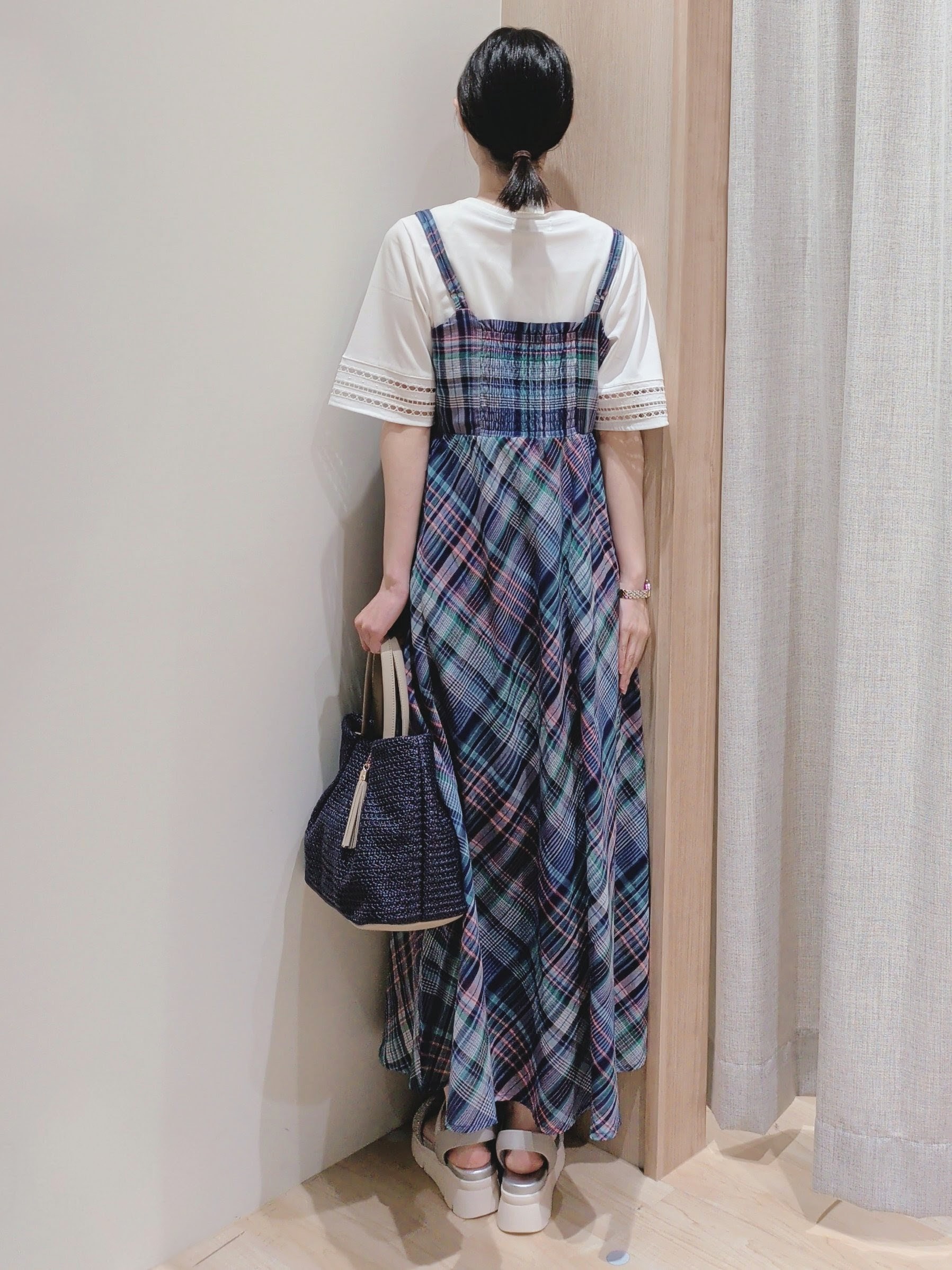 Yuiさんの「grove｜【二の腕カバー/UV】袖口透かし刺繍Tシャツ」を使ったコーディネート