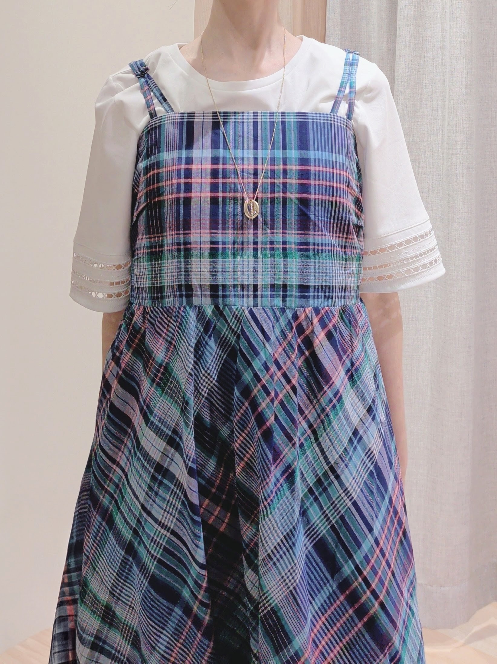 Yuiさんの「grove｜【二の腕カバー/UV】袖口透かし刺繍Tシャツ」を使ったコーディネート
