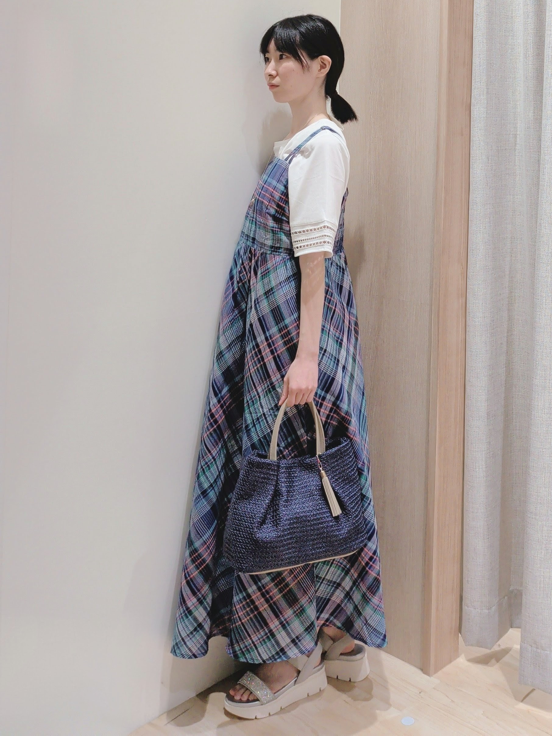 Yuiさんの「grove｜【二の腕カバー/UV】袖口透かし刺繍Tシャツ」を使ったコーディネート