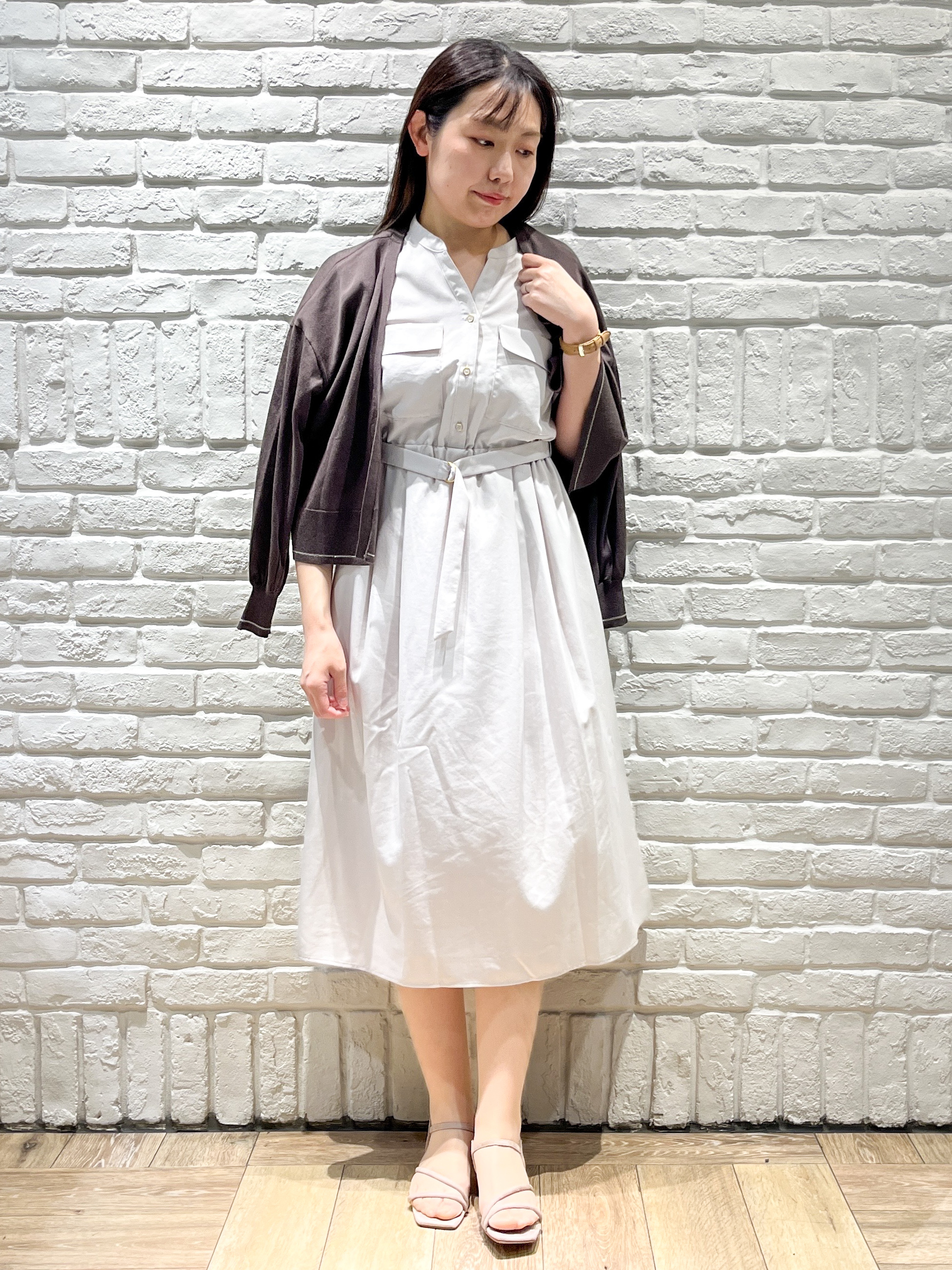 erinaさんの「index｜【接触冷感】シアーショートトッパーカーディガン《洗濯機OK／抗ピル》」を使ったコーディネート