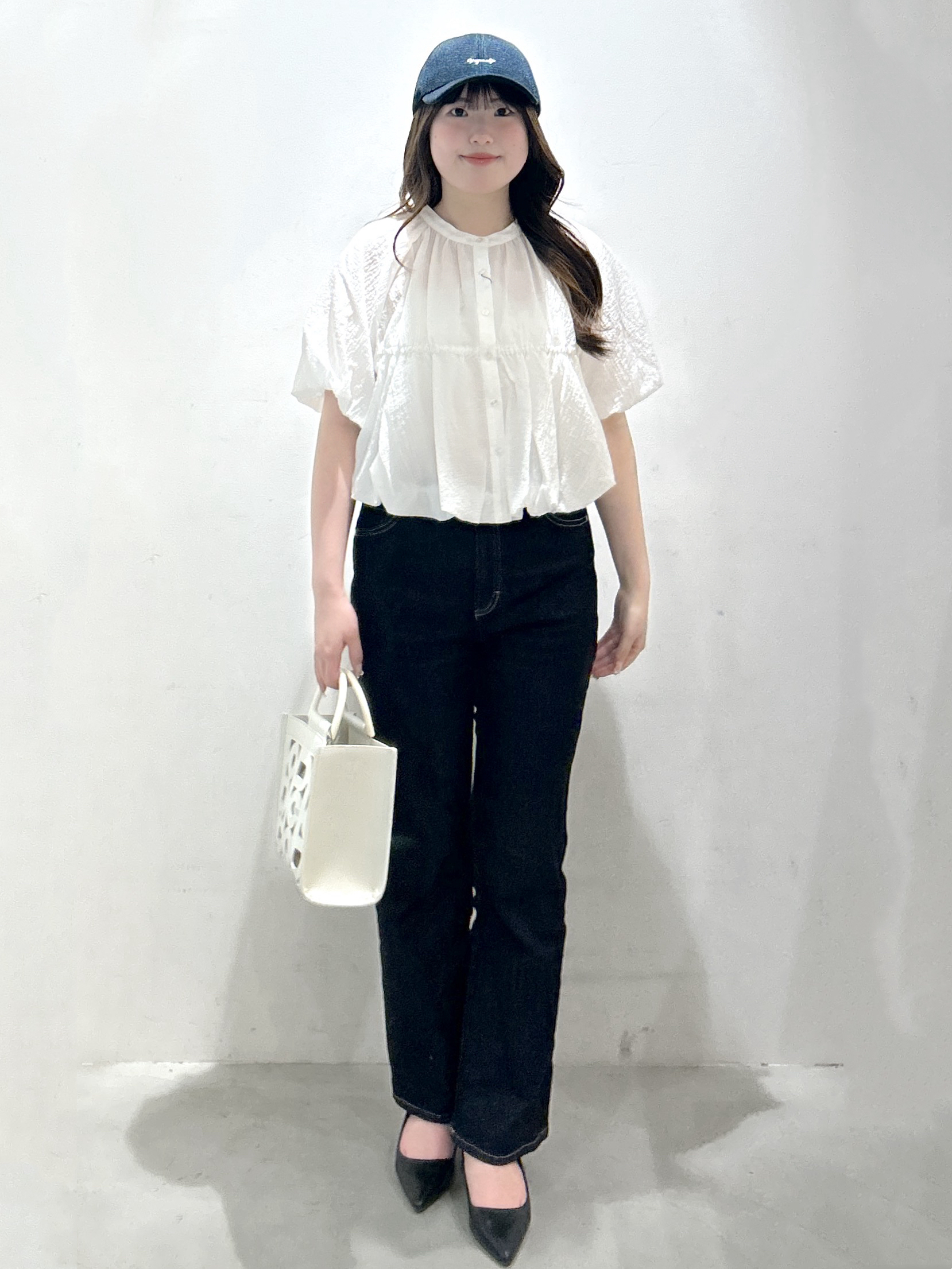 sayaさんの「OPAQUE.CLIP｜バルーンデザインブラウス【洗濯機OK】」を使ったコーディネート