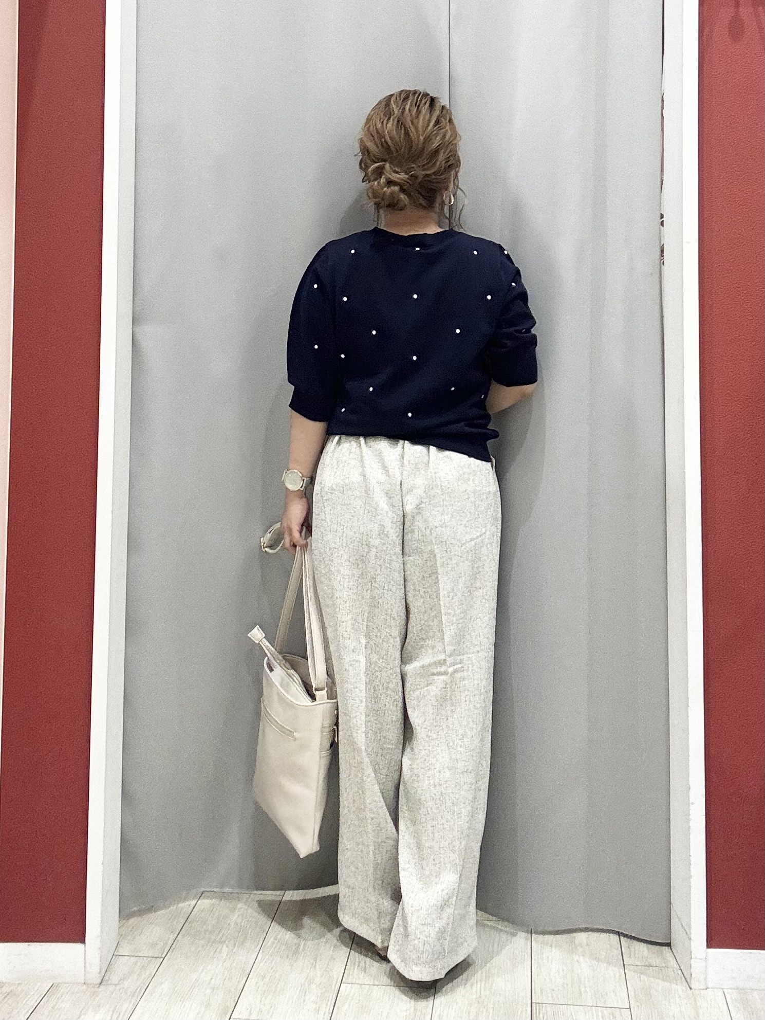 shioさんの「SHOO･LA･RUE｜【S-LL/二の腕カバー】品よく隠せる ドット刺繍5分袖ニット」を使ったコーディネート