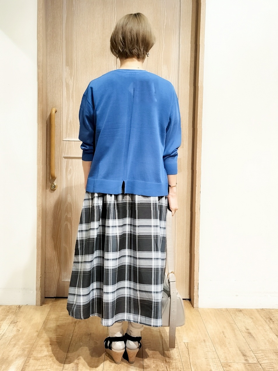 YUKIさんの「SHOO･LA･RUE｜【洗濯機可/S-LL】オンにもオフにも マルチに使えるボタンレスカーディガン」を使ったコーディネート