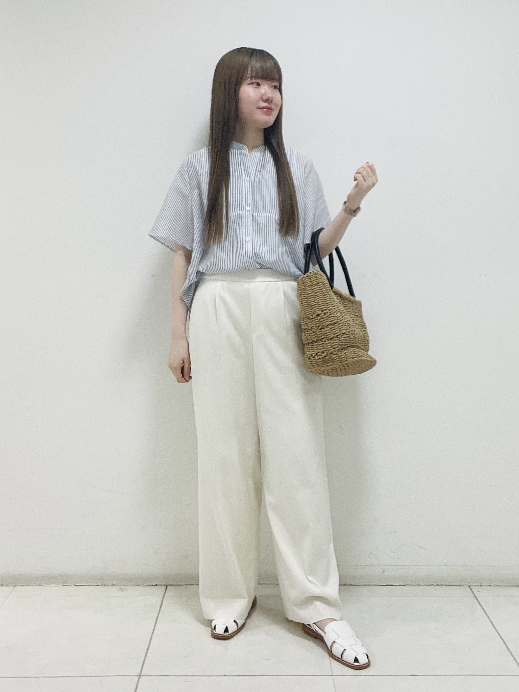 mさんの「INDIVI｜【接触冷感/洗える】シアーシャンブレーピンタックブラウス」を使ったコーディネート
