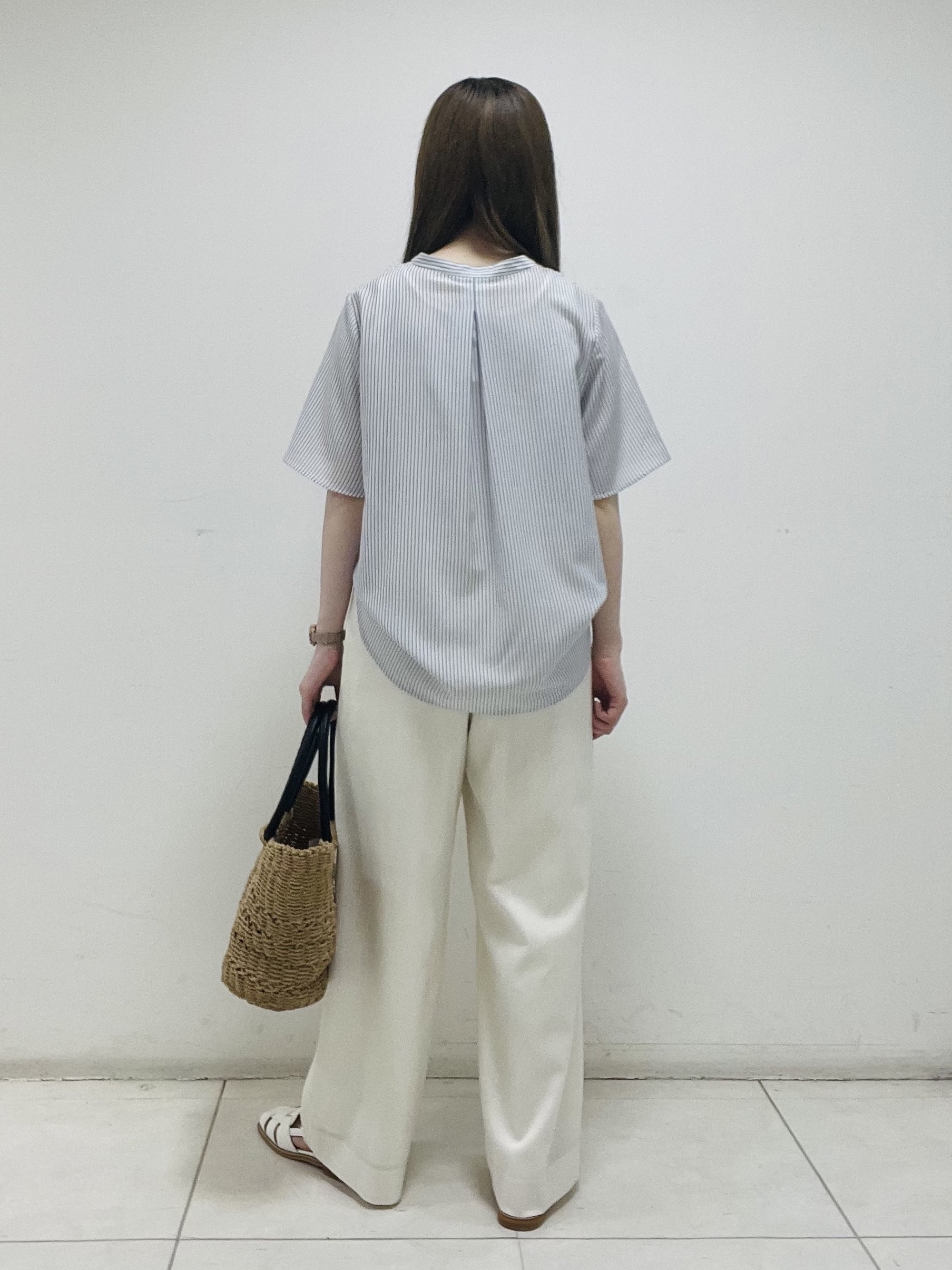 mさんの「INDIVI｜【接触冷感/洗える】シアーシャンブレーピンタックブラウス」を使ったコーディネート