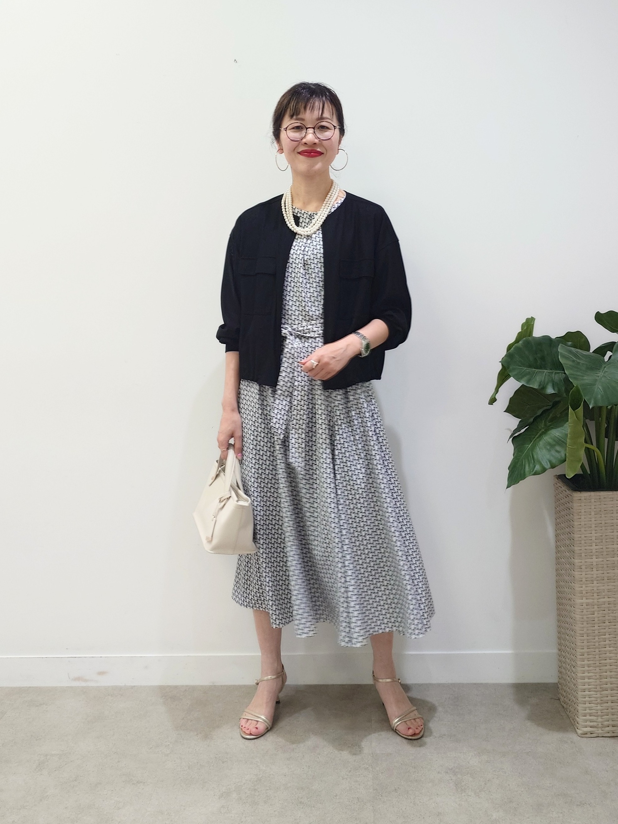 MUTSUKOさんの「UNTITLED｜◆【洗える】シアーブルゾン」を使ったコーディネート