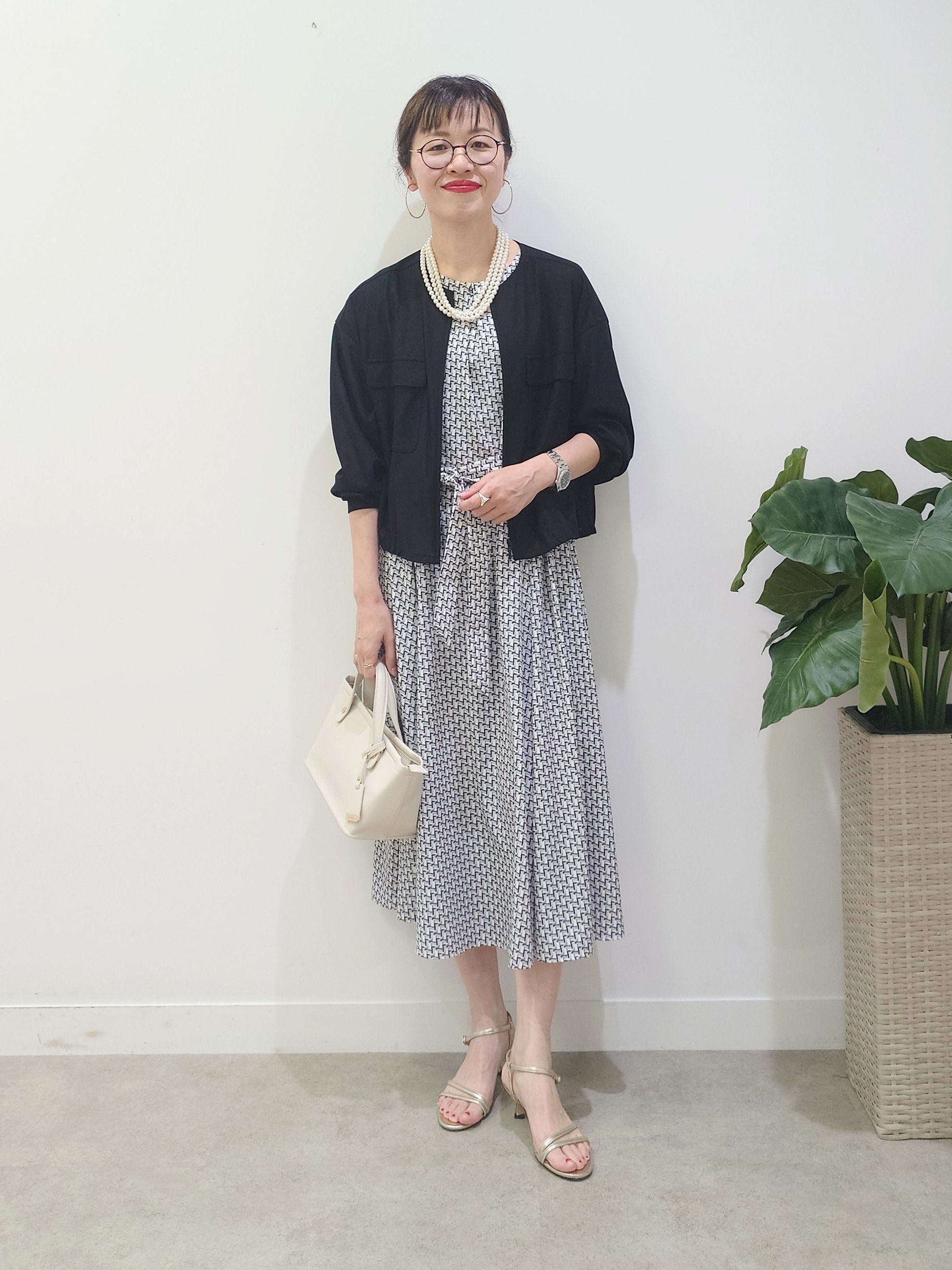 MUTSUKOさんの「UNTITLED｜◆【洗える】シアーブルゾン」を使ったコーディネート
