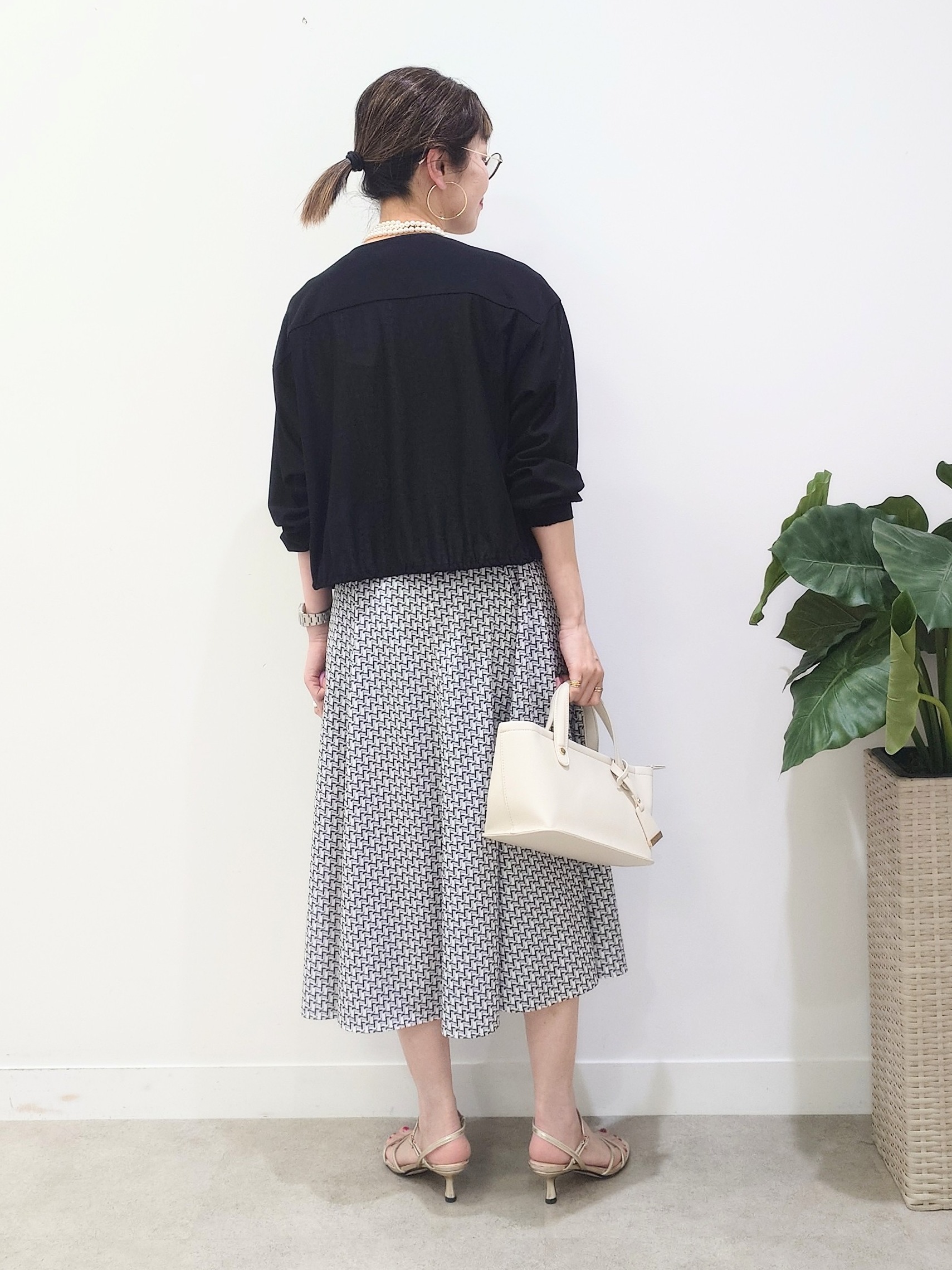 MUTSUKOさんの「UNTITLED｜◆【洗える】シアーブルゾン」を使ったコーディネート