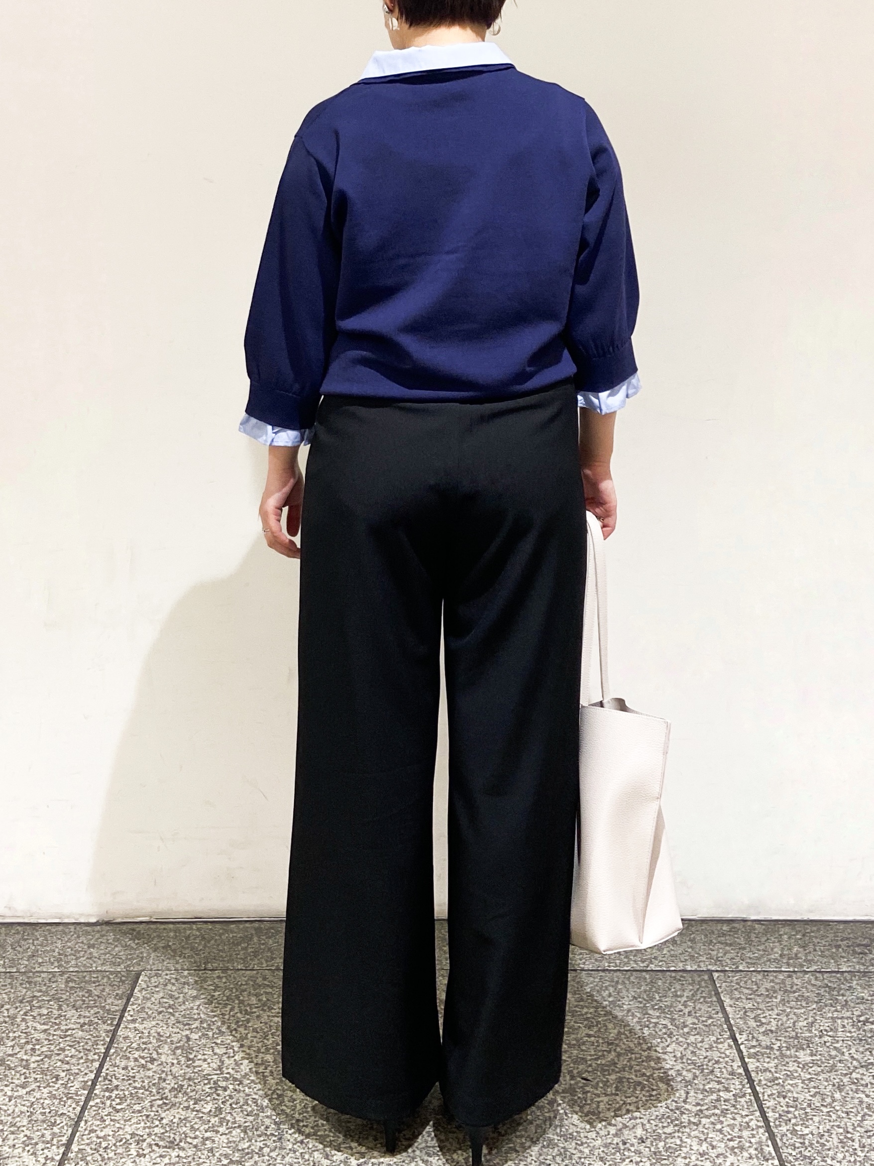MIHOさんの「OPAQUE.CLIP｜シャツレイヤード風ポロニット【洗濯機OK】」を使ったコーディネート