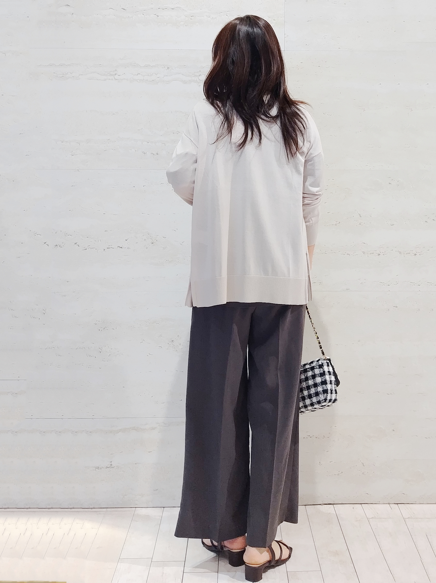 よしみさんの「OPAQUE.CLIP｜【接触冷感】ニットカーディガン《洗濯機OK／抗ピリング》」を使ったコーディネート