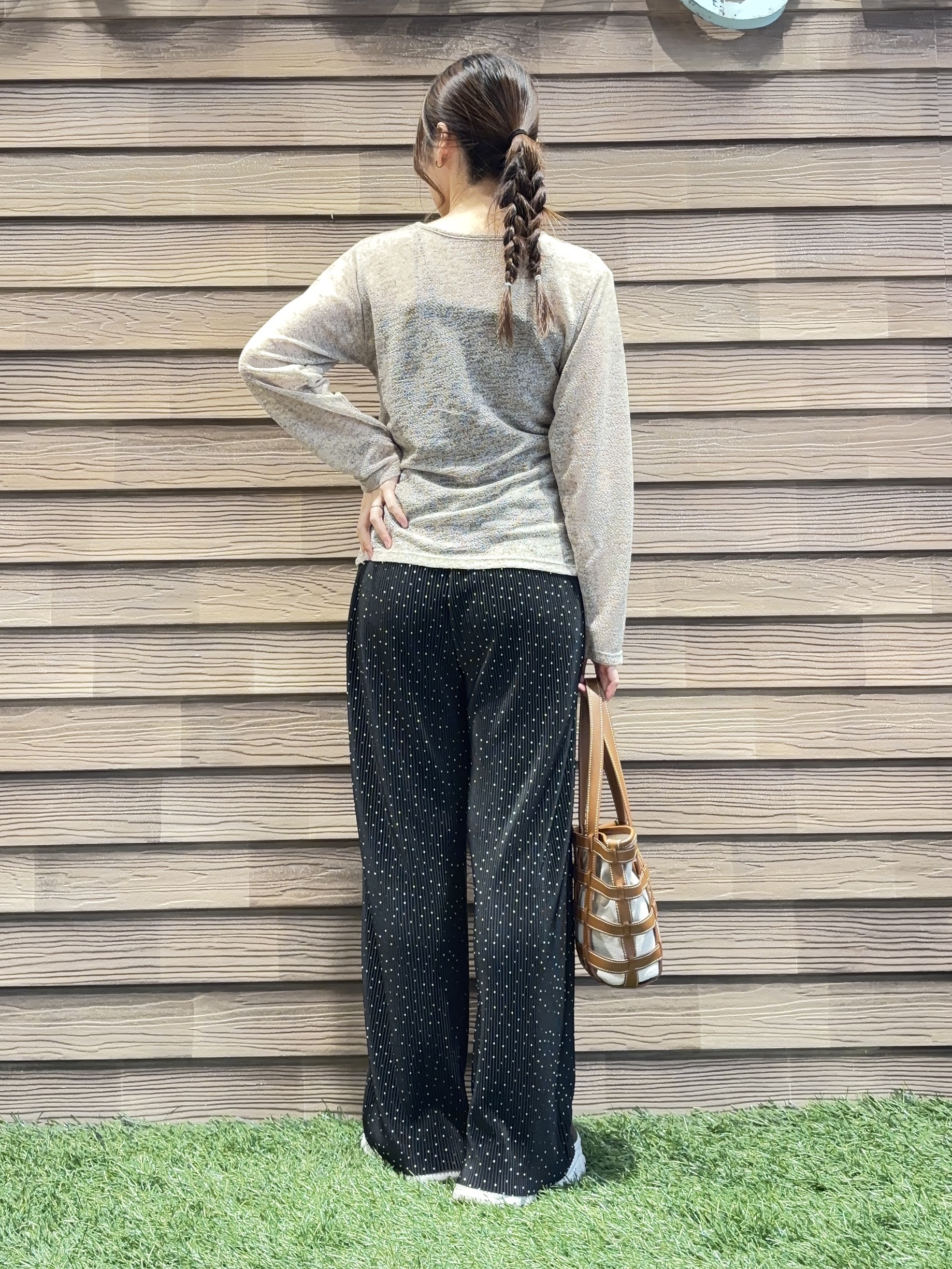 himiさんの「SHOO･LA･RUE｜メランジ調ニットソーシアーカーディガン」を使ったコーディネート