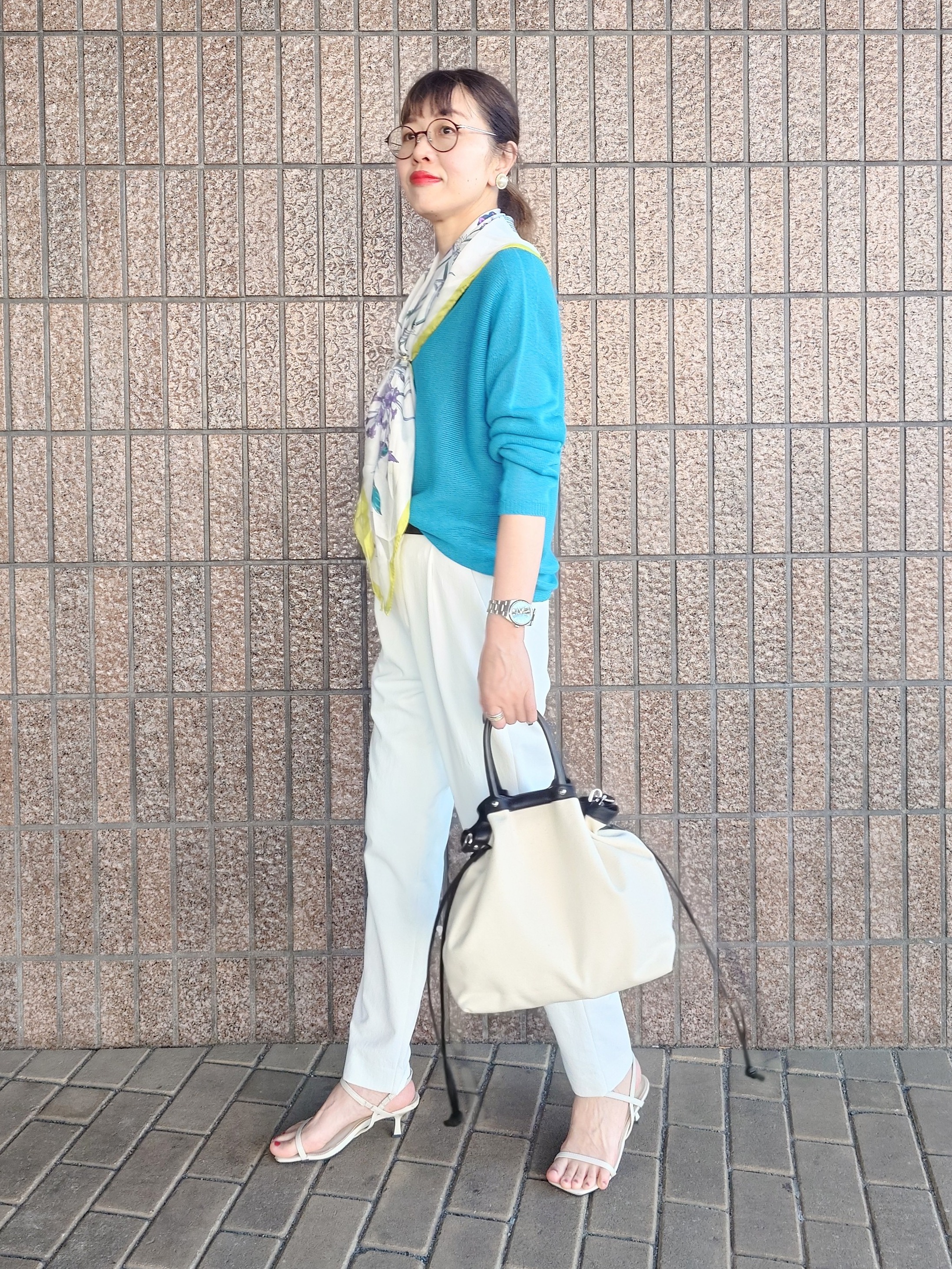 MUTSUKOさんの「UNTITLED｜【8色展開/程よい透け感】ドライタッチボートネックニット」を使ったコーディネート