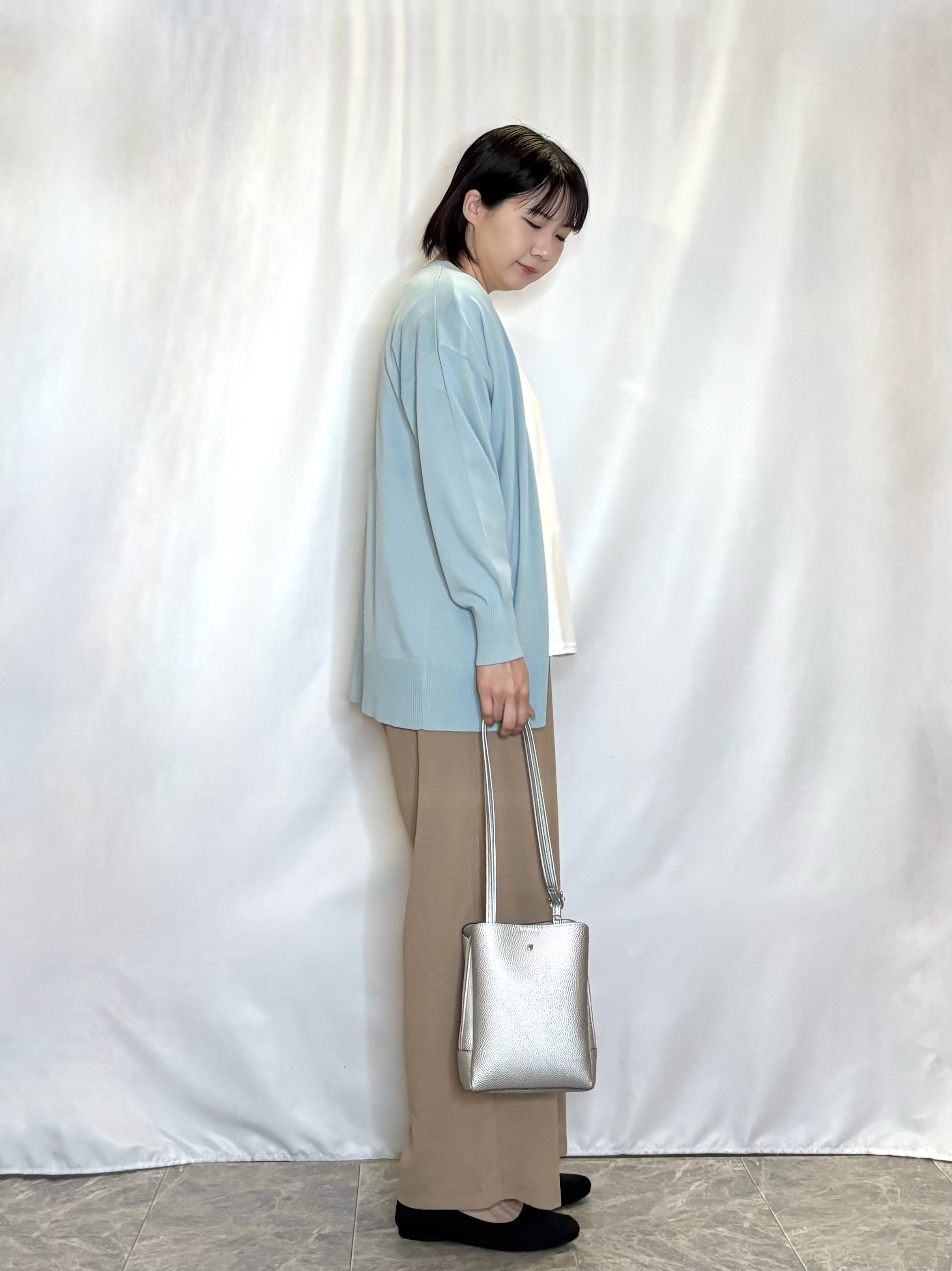 ネリさんの「SHOO･LA･RUE｜【洗濯機可/UV】さらっとしたタッチが心地よい ミドルカーディガン」を使ったコーディネート