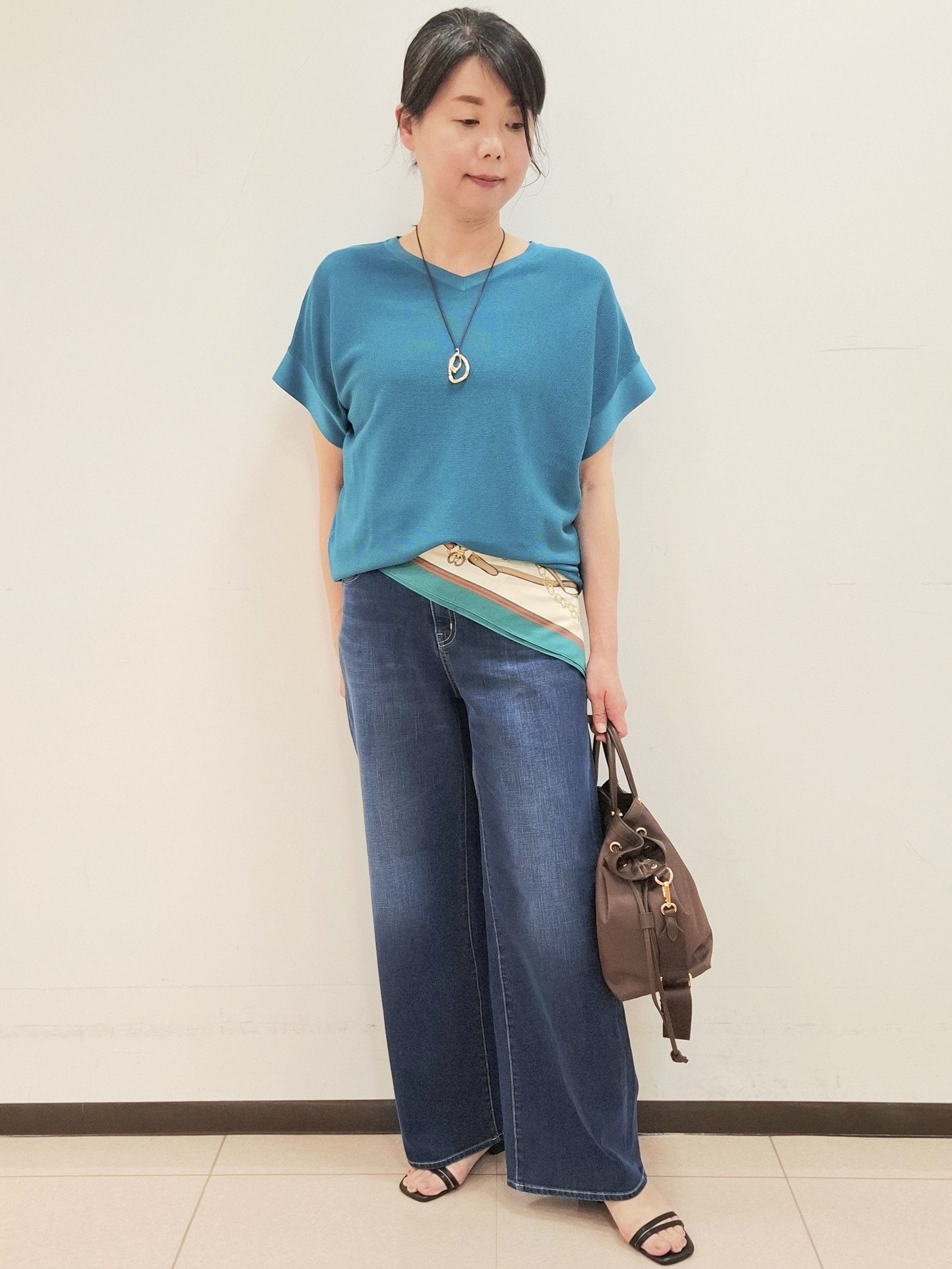 ねぎさんの「UNTITLED｜【11色展開/体型カバー】前後2WAYフレンチスリーブニット」を使ったコーディネート