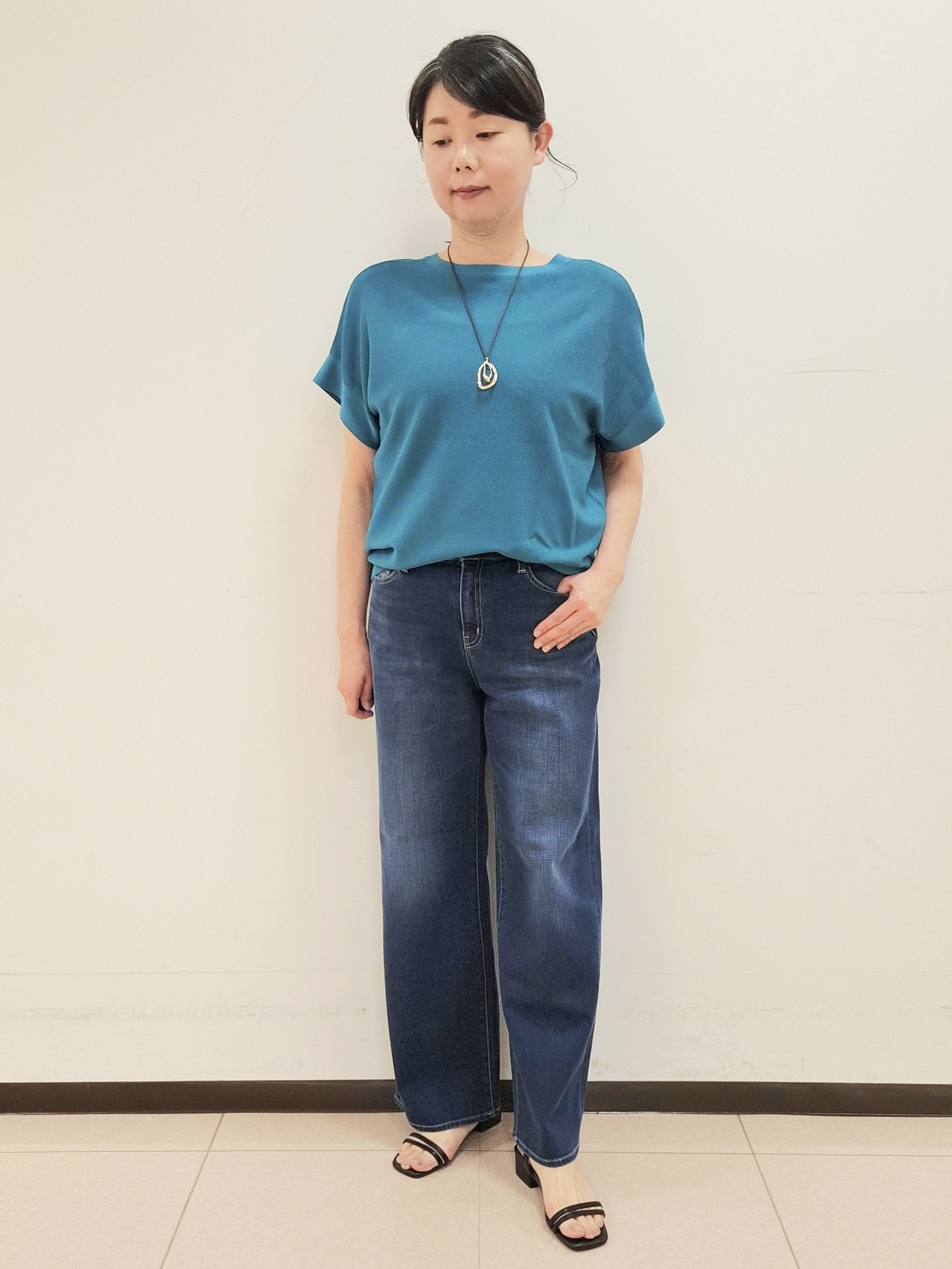ねぎさんの「UNTITLED｜【11色展開/体型カバー】前後2WAYフレンチスリーブニット」を使ったコーディネート
