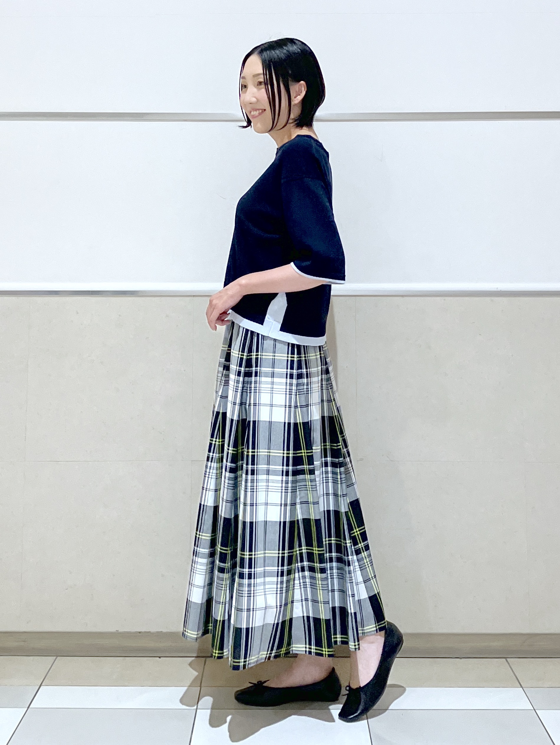 eriko さんの「Dessin｜【洗える】バイカラーボクシーシルエットニット」を使ったコーディネート