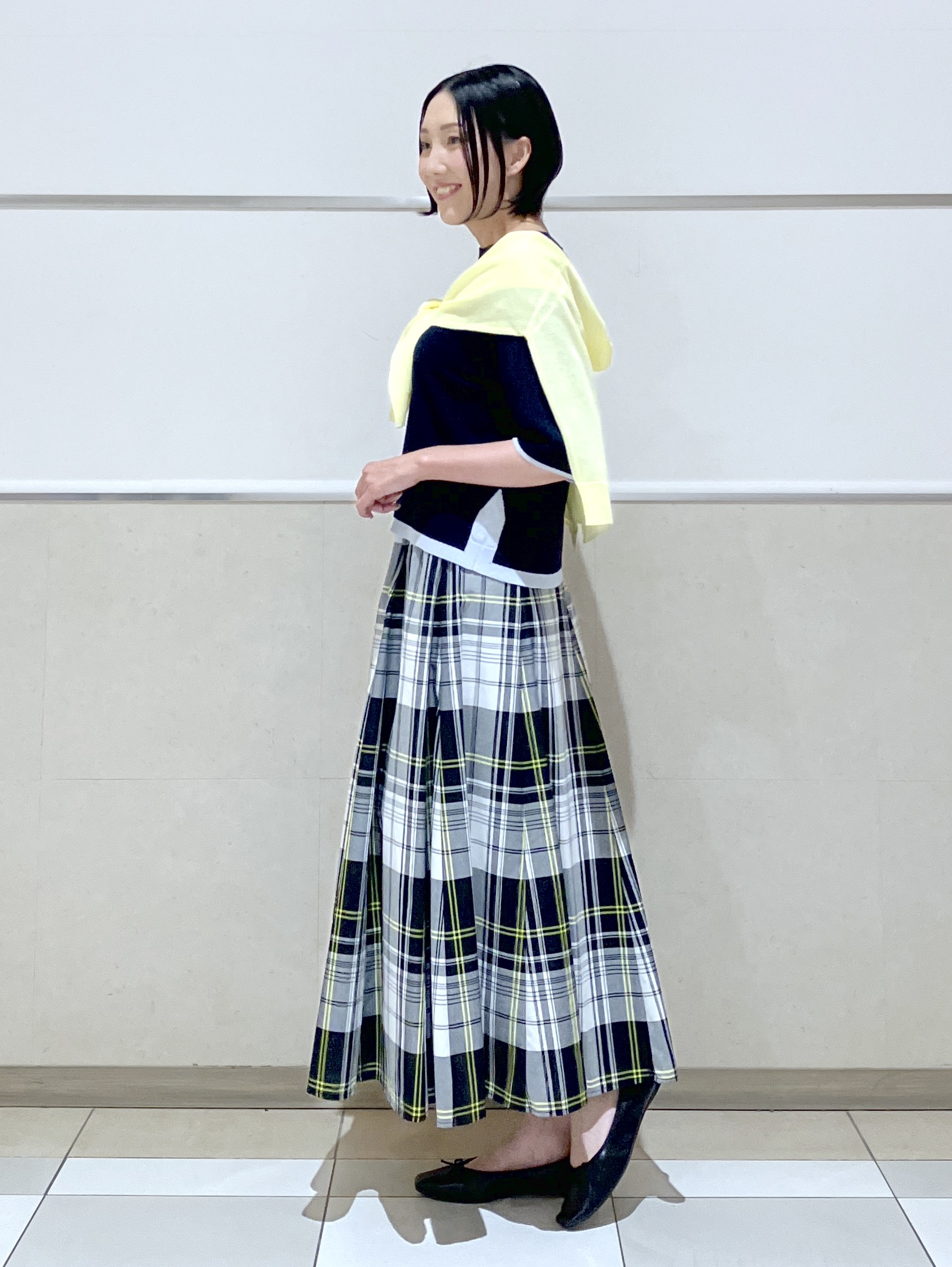 eriko さんの「Dessin｜【洗える】バイカラーボクシーシルエットニット」を使ったコーディネート