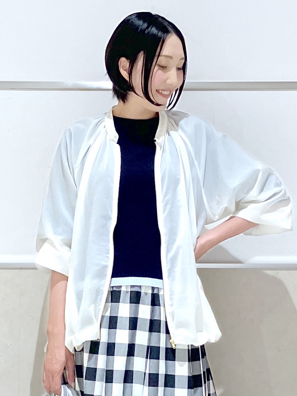eriko さんの「Dessin｜【洗える】バイカラーボクシーシルエットニット」を使ったコーディネート