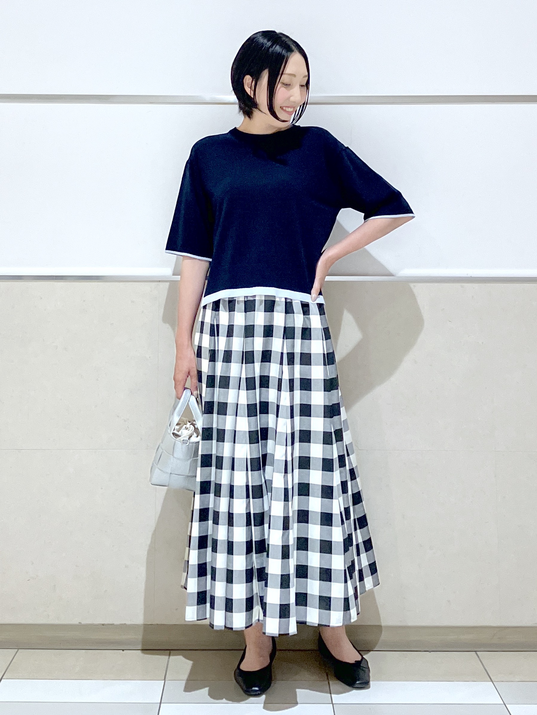 eriko さんの「Dessin｜【洗える】バイカラーボクシーシルエットニット」を使ったコーディネート