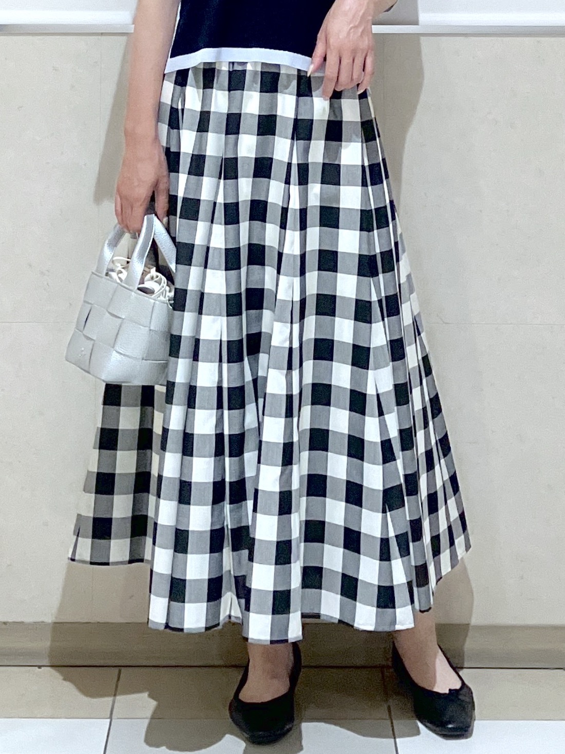 eriko さんの「Dessin｜【洗える】バイカラーボクシーシルエットニット」を使ったコーディネート