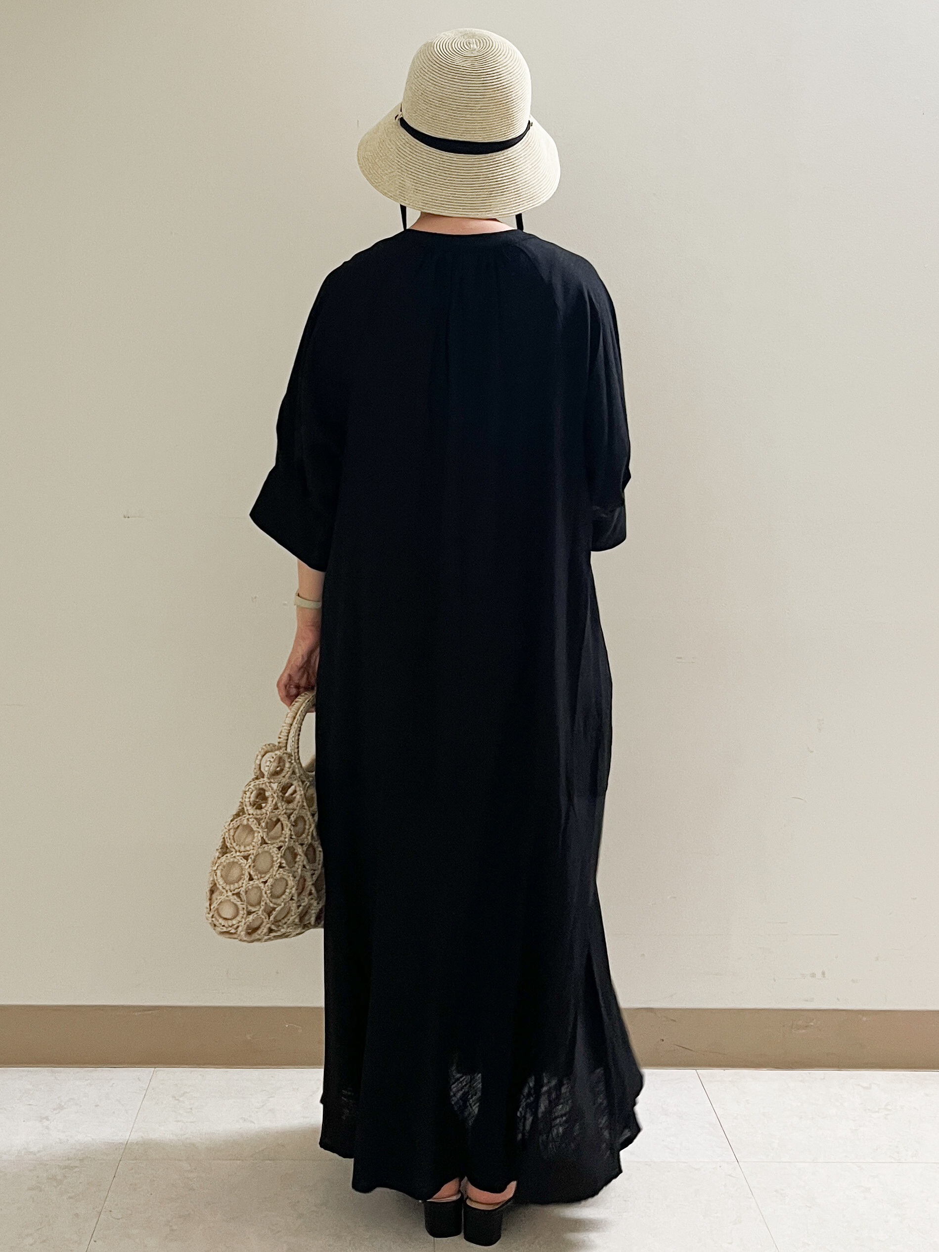 あかねさんの「OPAQUE.CLIP｜キーネックロングワンピース【洗える】」を使ったコーディネート